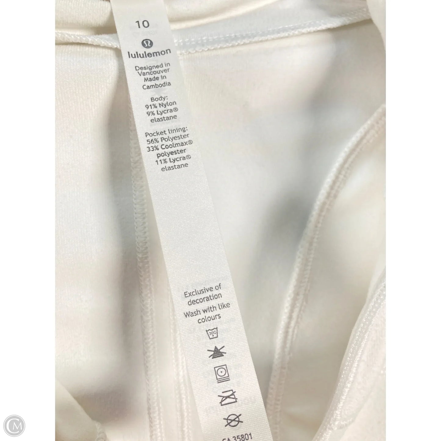 Athletic Top Long Sleeve Collar By Lululemon In White, Size: M