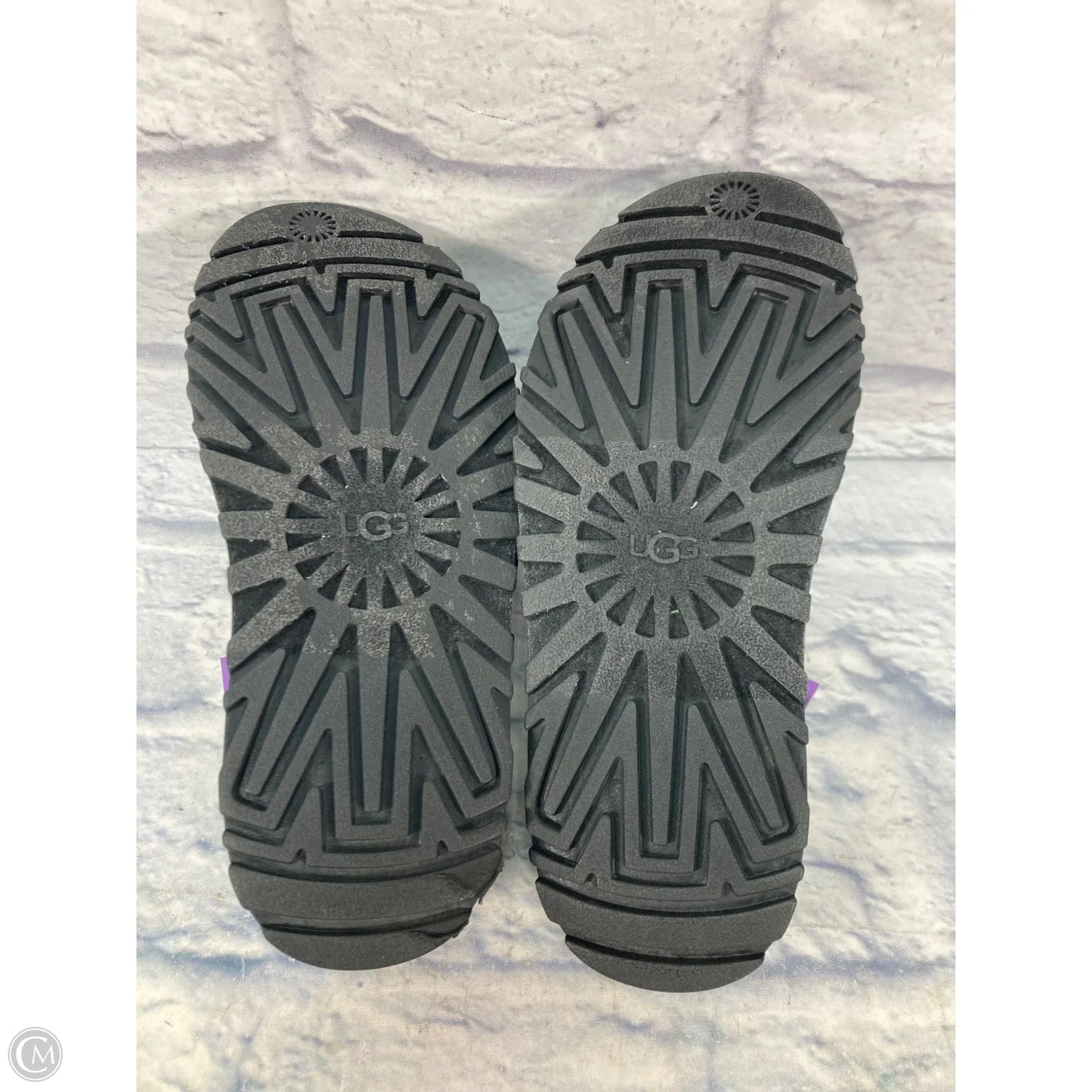 Sandals Designer By Ugg In Black, Size: 8
