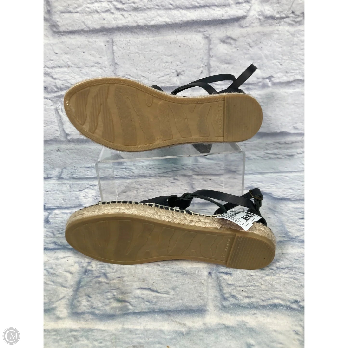 Sandals Flats By Anthropologie In Black, Size: 7