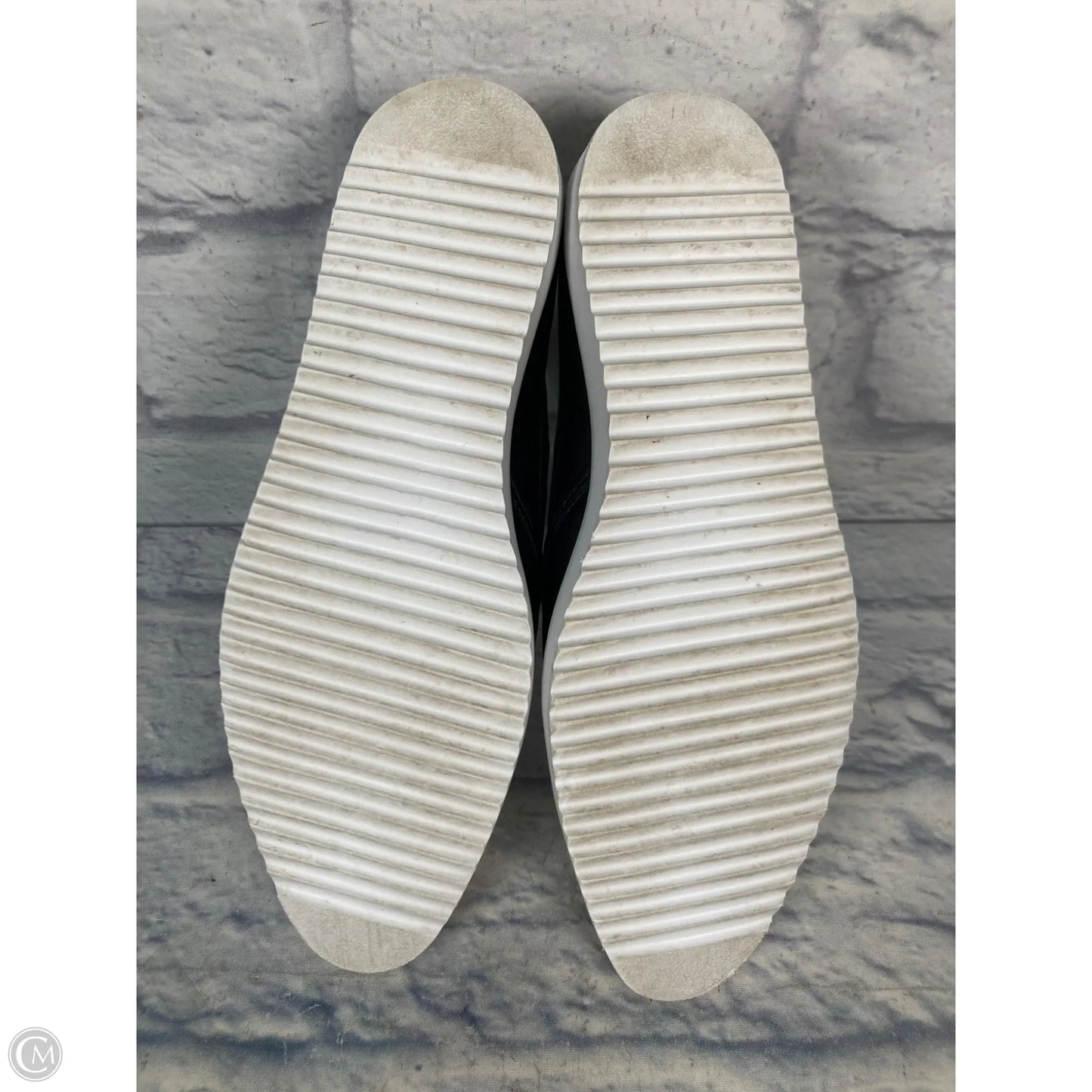 Shoes Designer By Karl Lagerfeld In Black & Silver, Size: 9