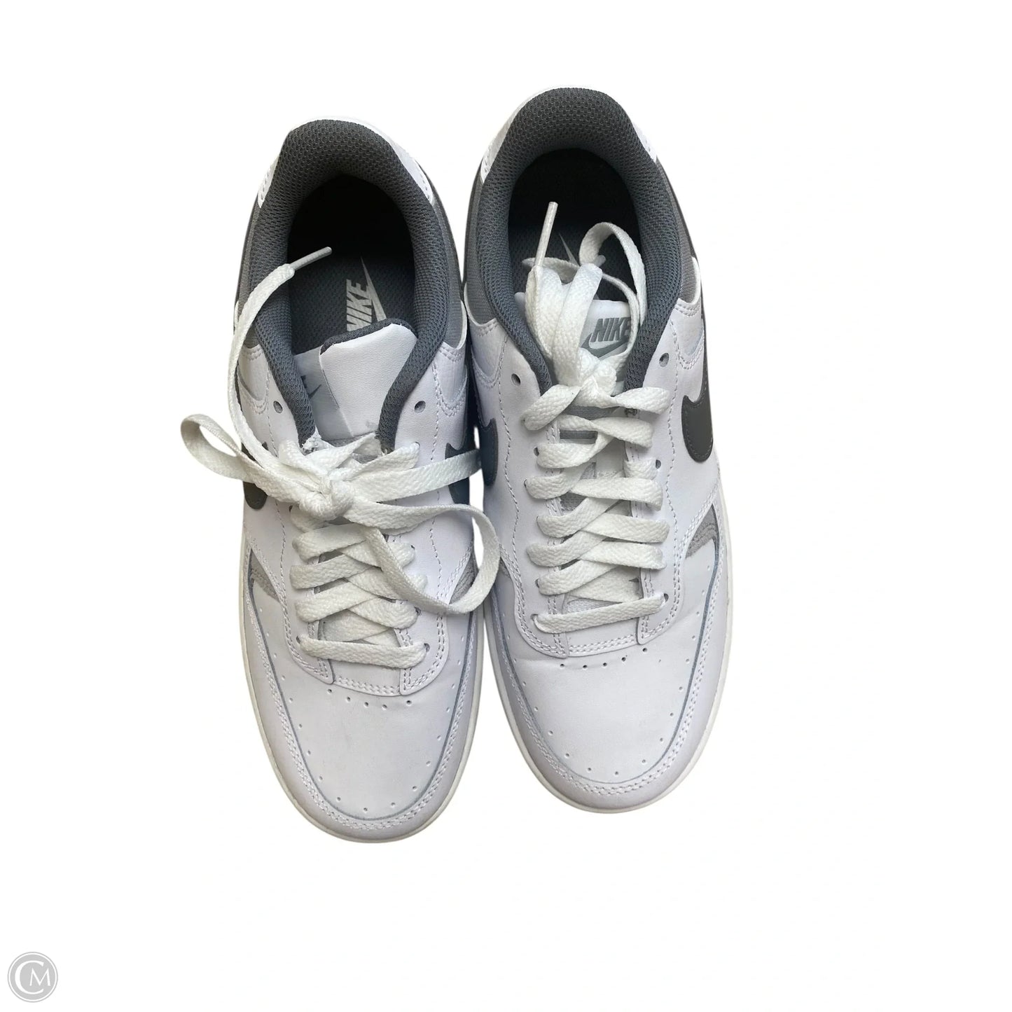 Shoes Sneakers By Nike In Grey & White, Size: 8
