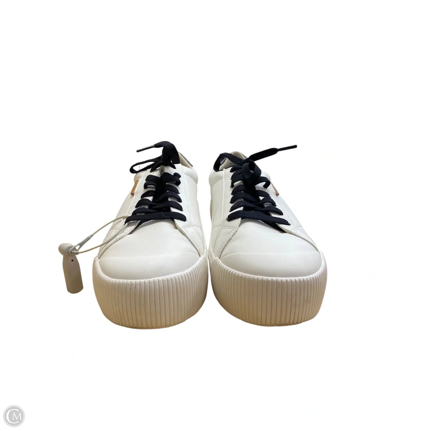 Shoes Sneakers By Dr Scholls In White, Size: 7.5