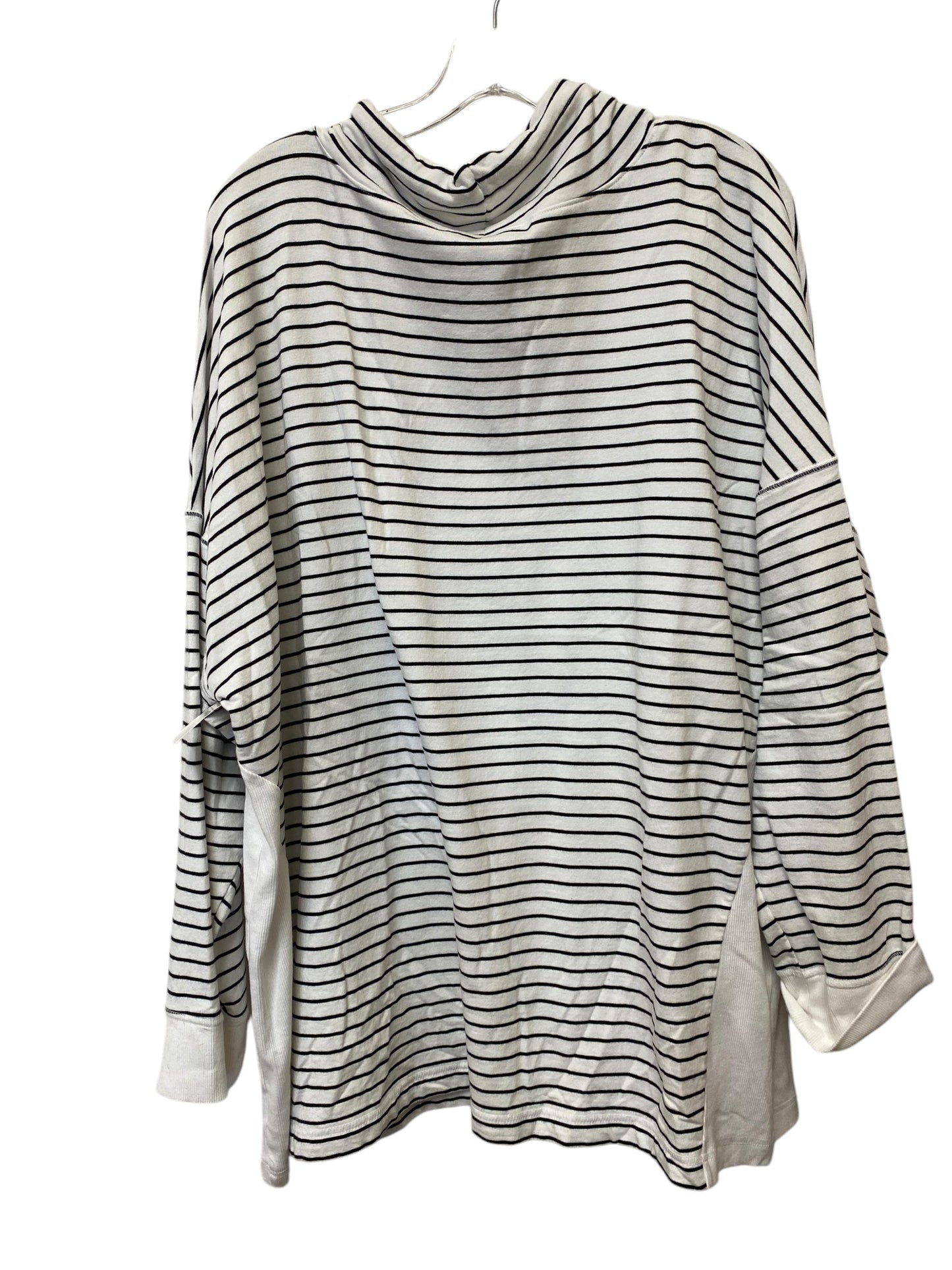 Sweatshirt Collar By Time And Tru In Striped Pattern, Size: 22