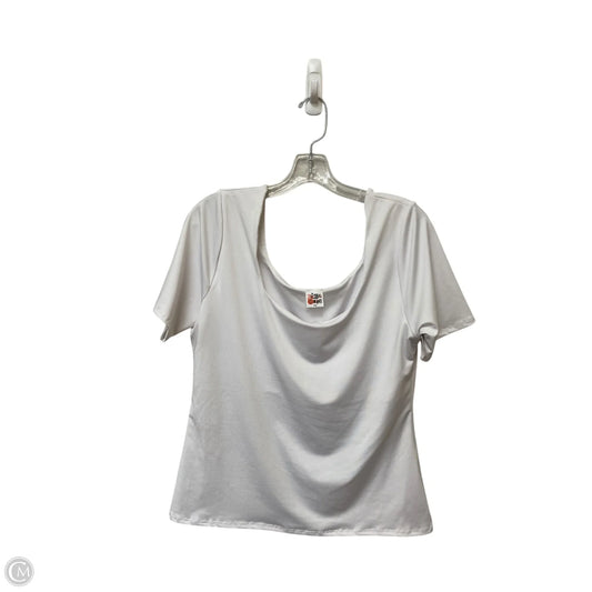 Top Short Sleeve By Clothes Mentor In White, Size: 2x