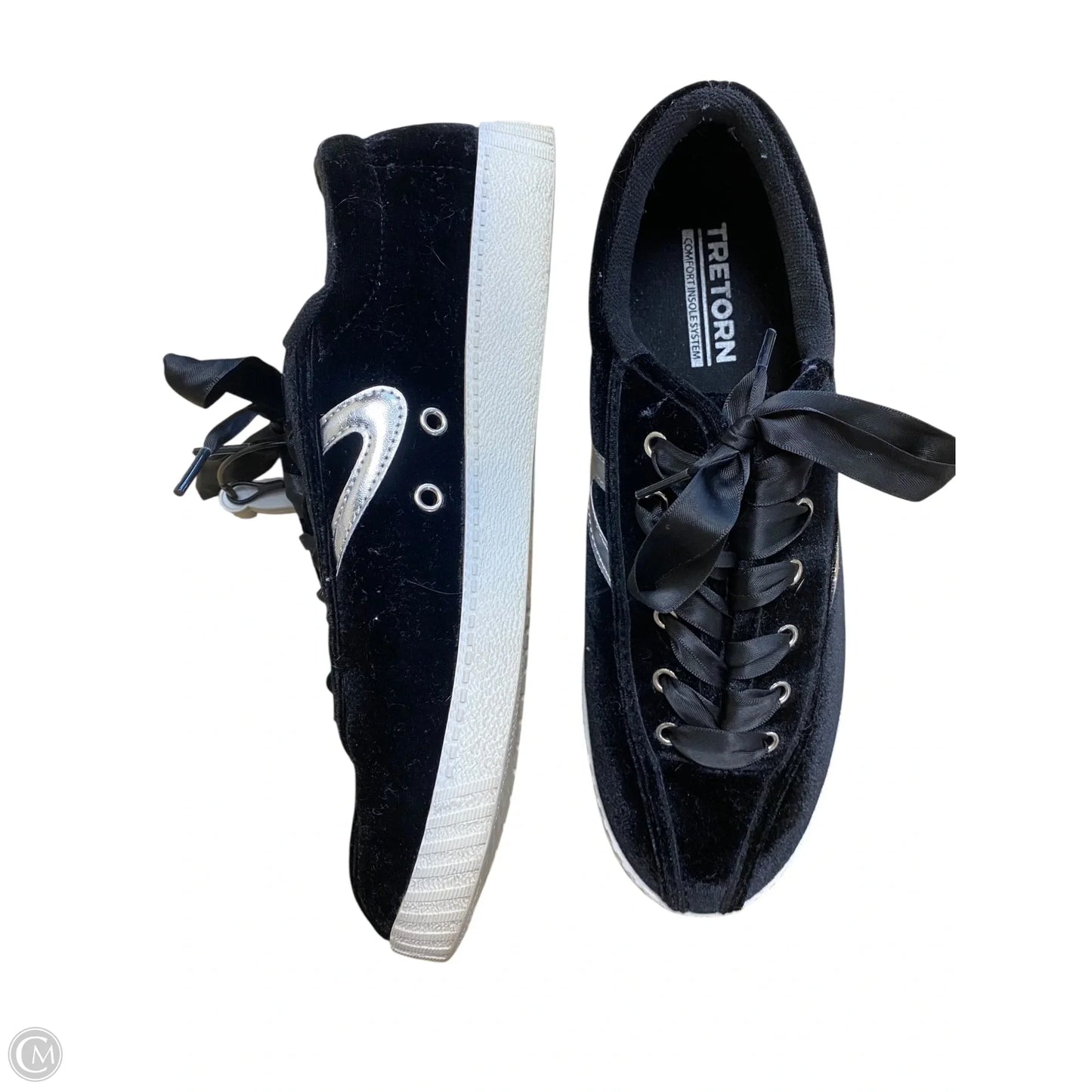 Shoes Sneakers By Clothes Mentor In Black, Size: 9.5