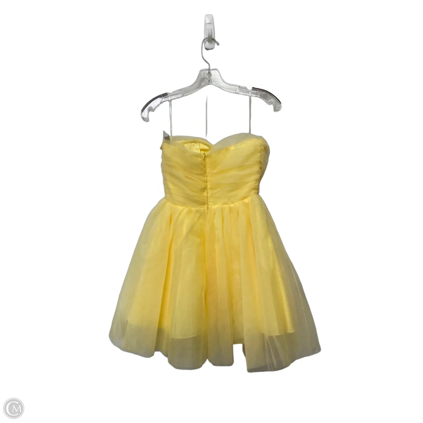 Dress Party Short By Clothes Mentor In Yellow, Size: Xs