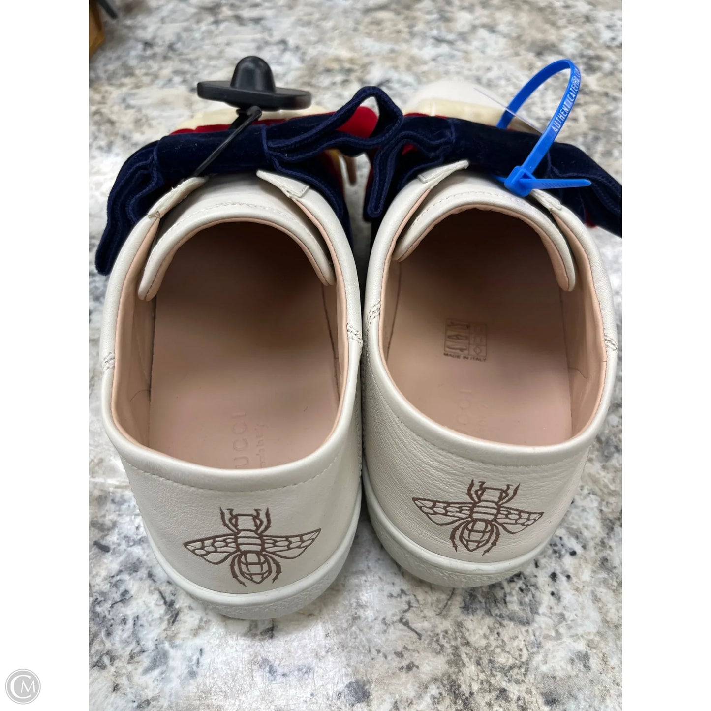 Shoes Luxury Designer By Gucci In Blue & Red & White, Size: 9
