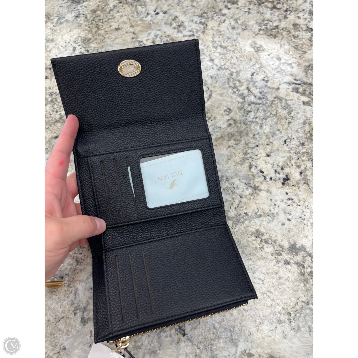 Wallet By Clothes Mentor, Size: Medium