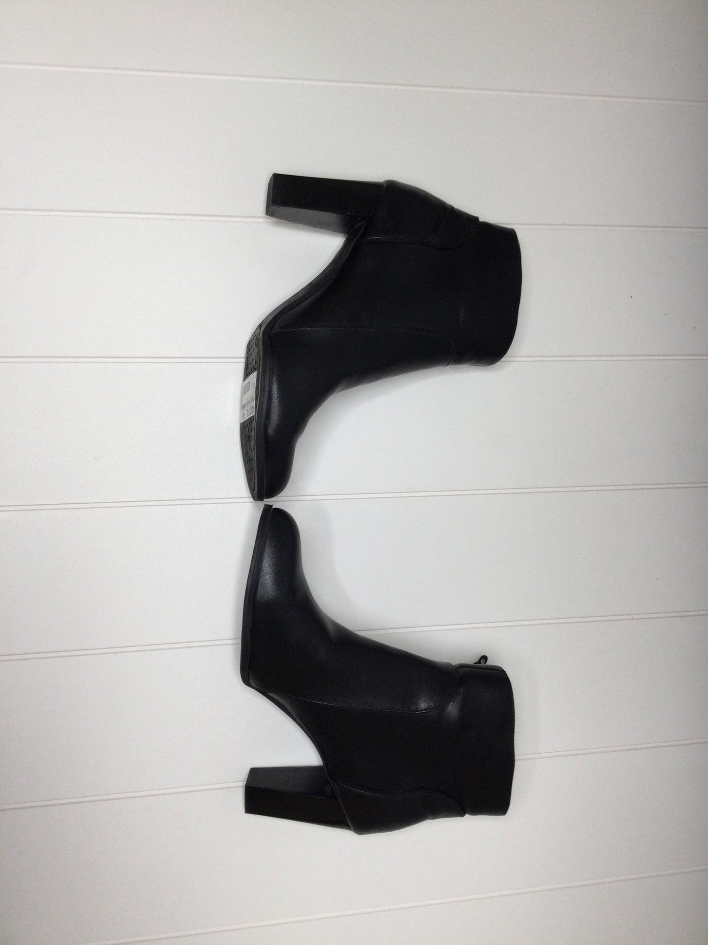 Boots Ankle Heels By Adrienne Vittadini Size: 9.5