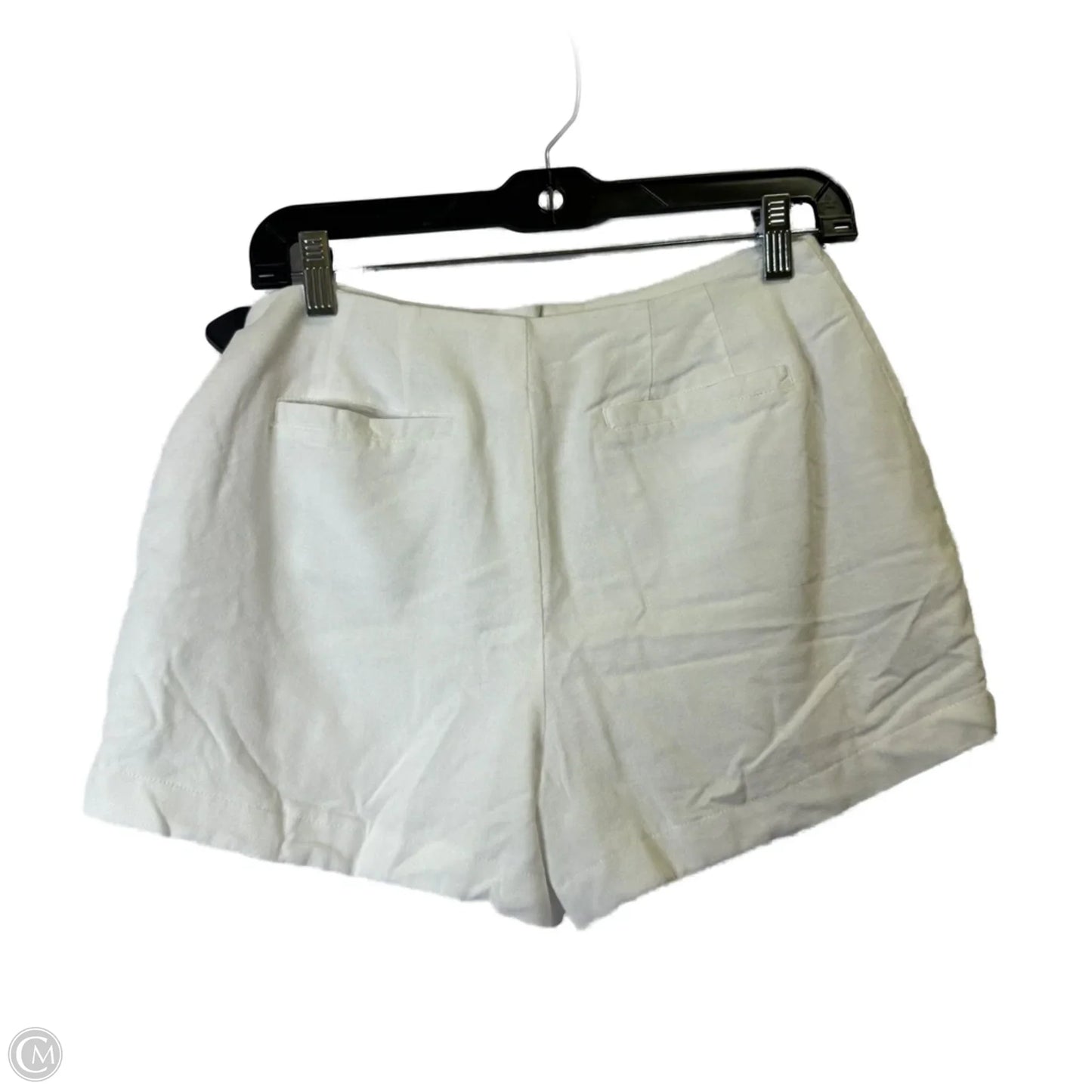 Shorts By Clothes Mentor In White, Size: S