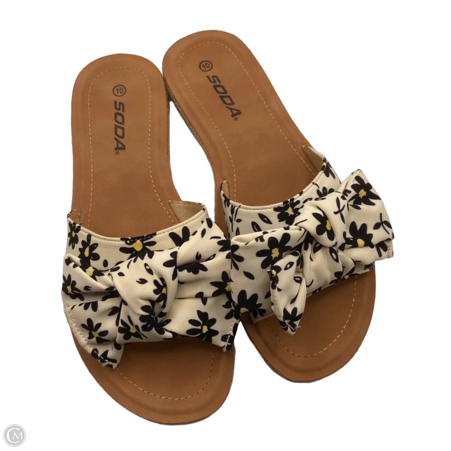 Sandals Flats By Soda In Cream, Size: 10