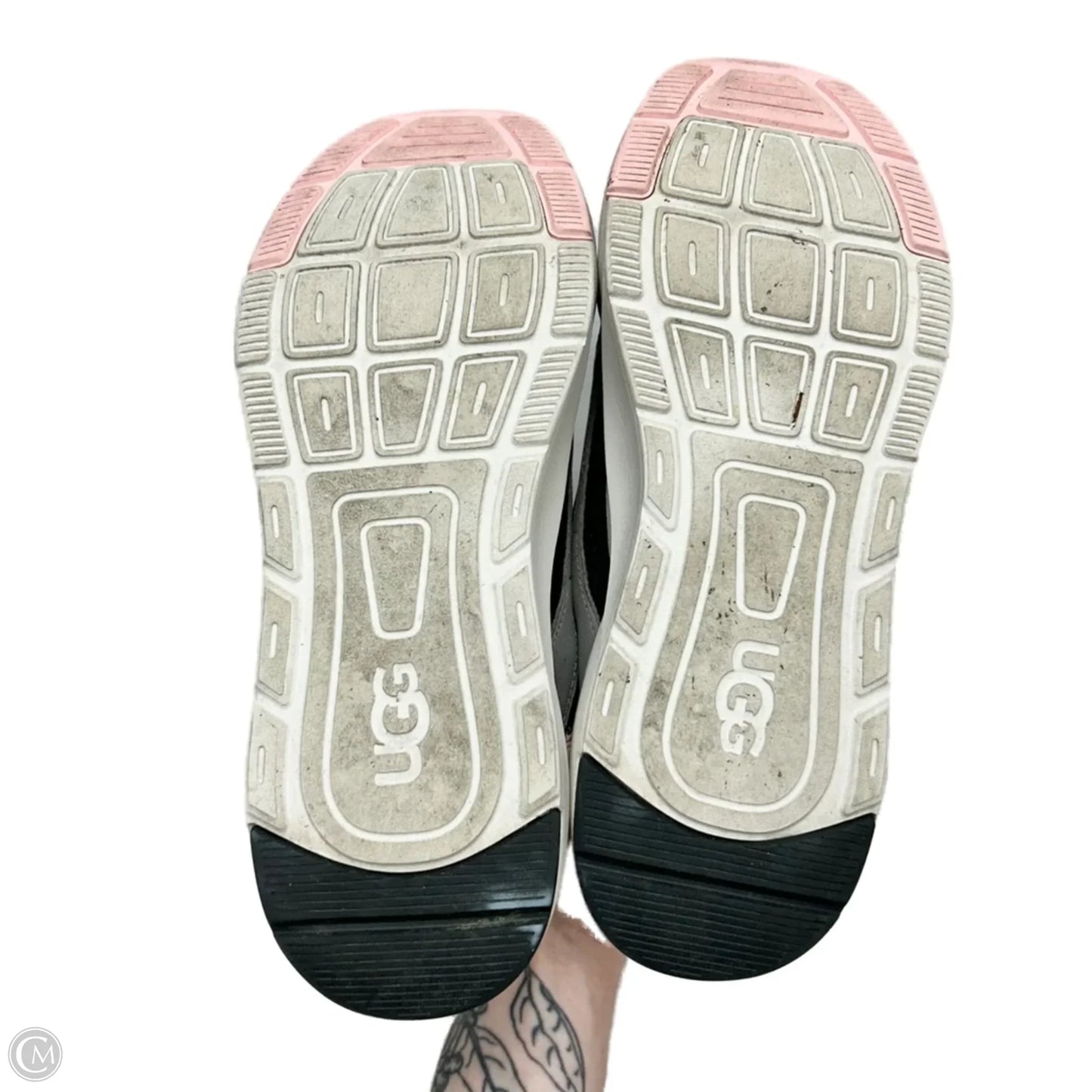 Shoes Designer By Ugg In Black & Pink, Size: 9