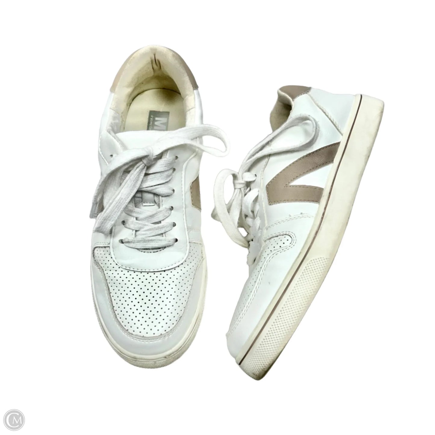 Shoes Sneakers By Mia In White, Size: 8