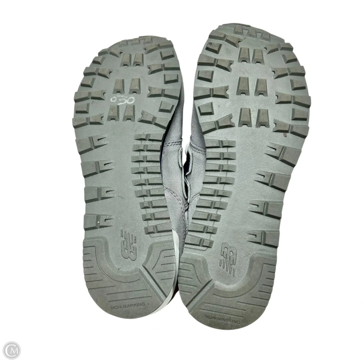 Shoes Athletic By New Balance In Grey & White, Size: 6.5