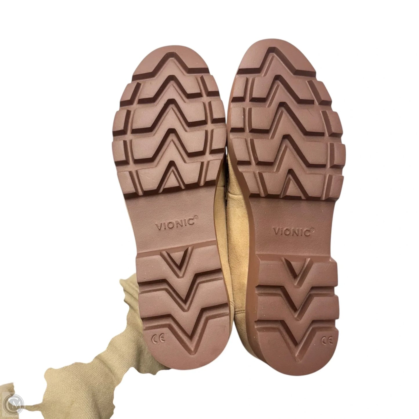 Shoes Flats By Vionic In Tan, Size: 8.5