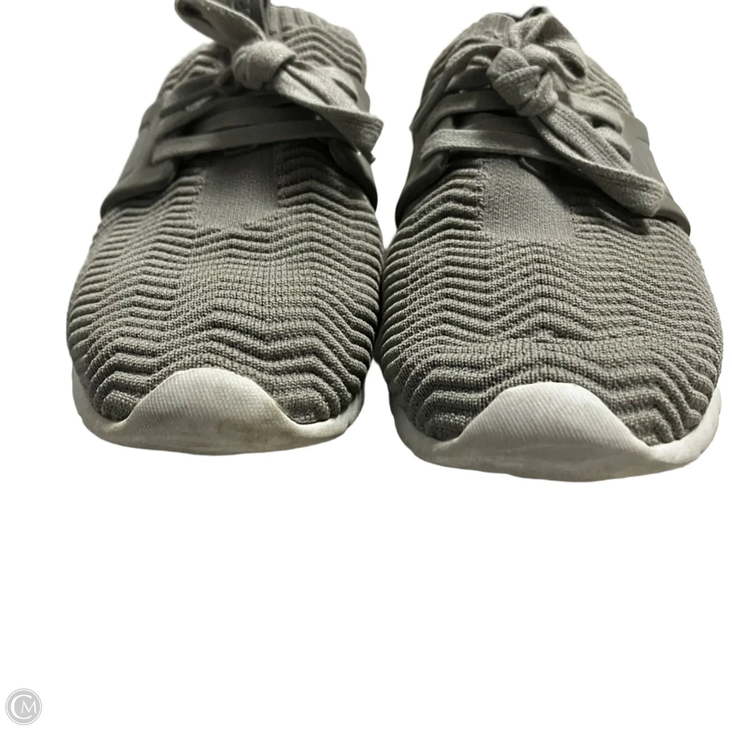 Shoes Designer By Ugg In Grey, Size: 8
