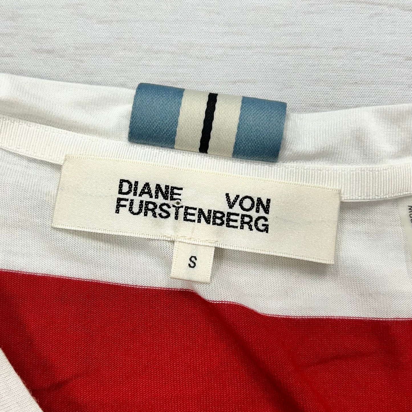 Top Short Sleeve Designer By Diane Von Furstenberg Size: S