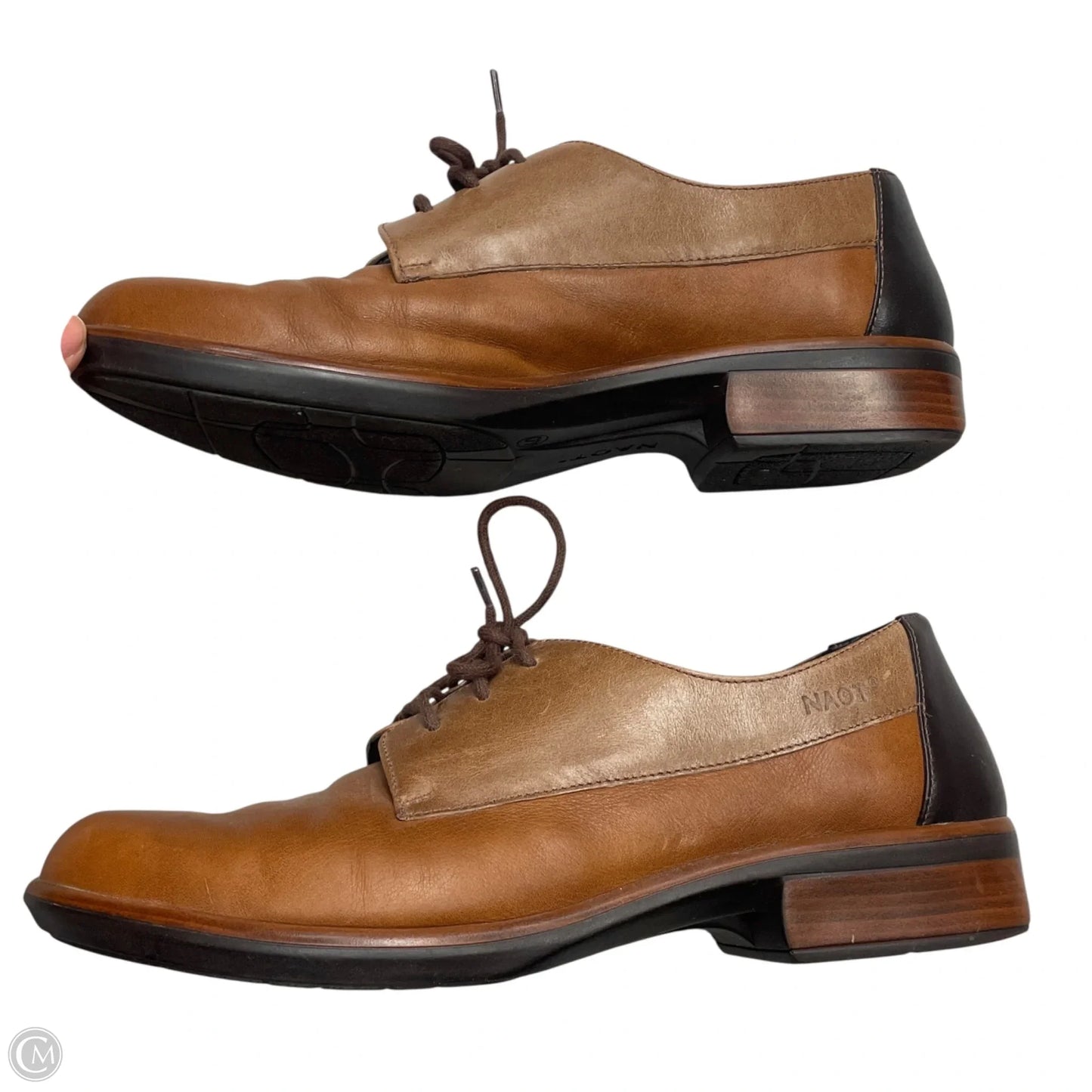 Shoes Flats By Naot In Brown, Size: 9.5