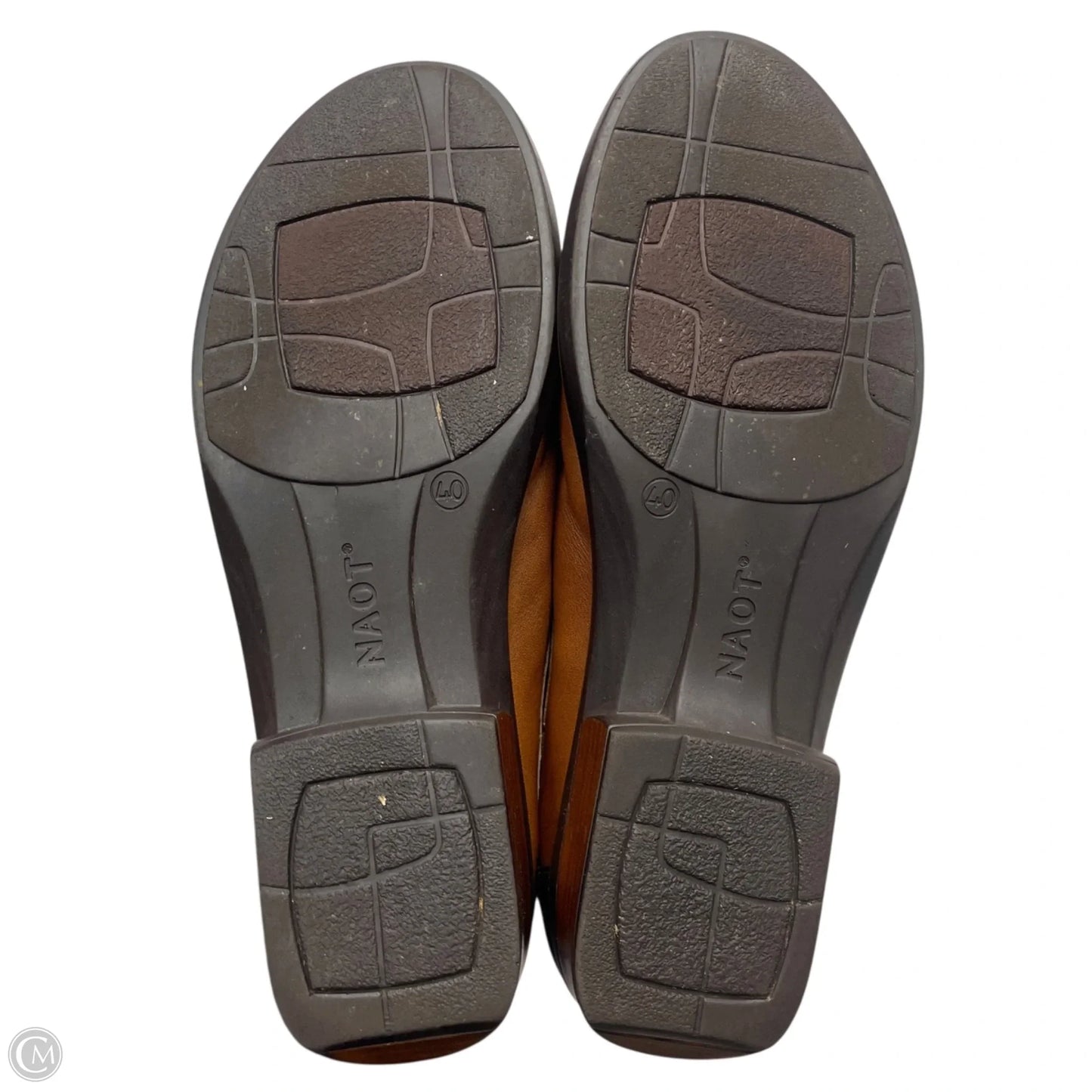 Shoes Flats By Naot In Brown, Size: 9.5