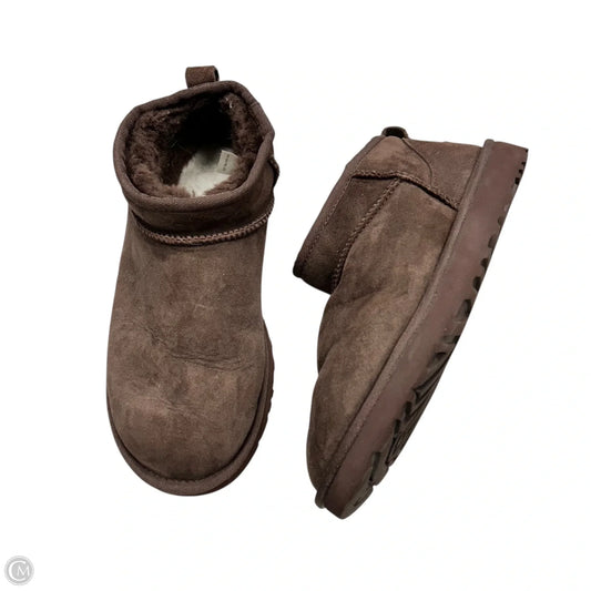 Boots Designer By Ugg In Brown, Size: 8