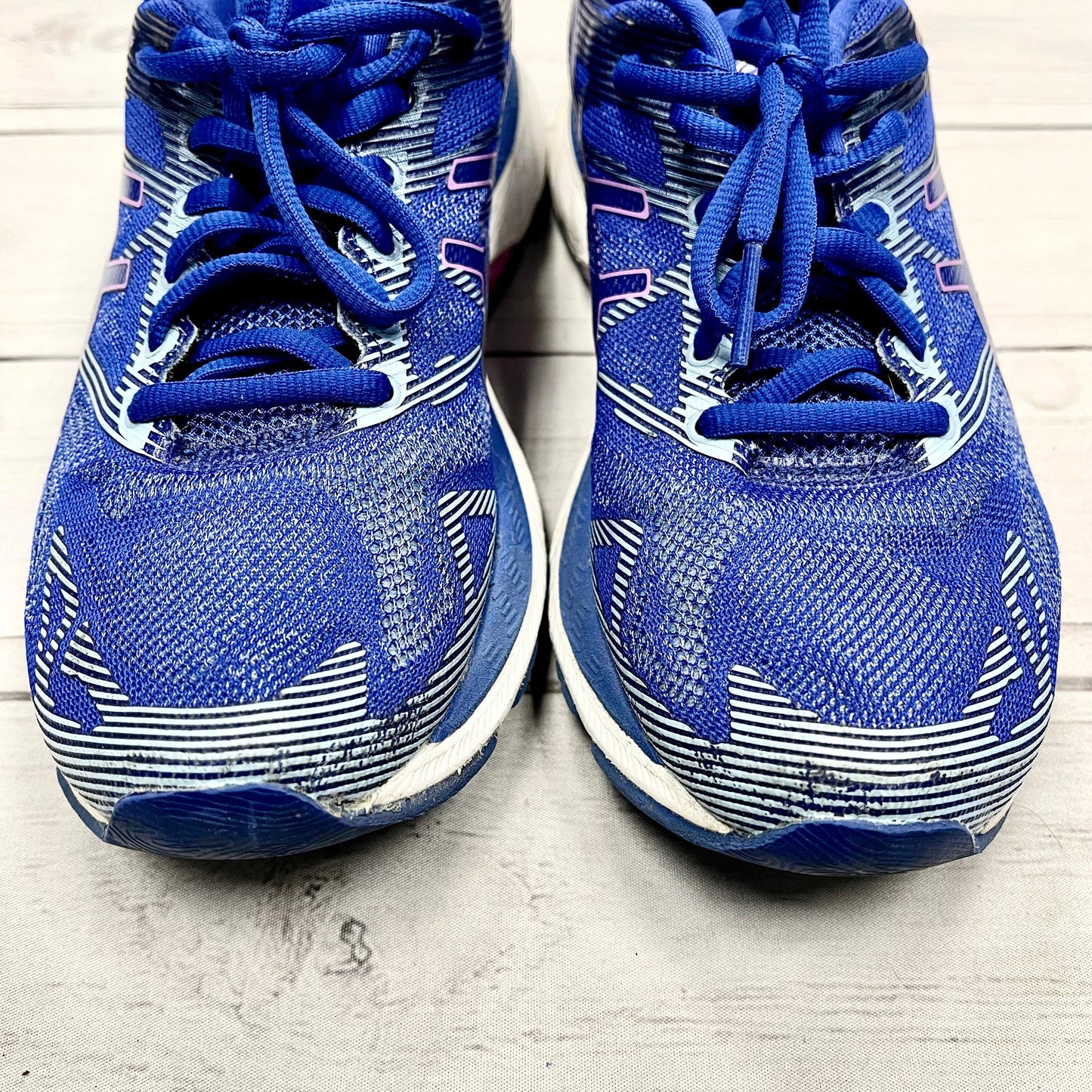 Shoes Athletic By Asics Size: 6.5