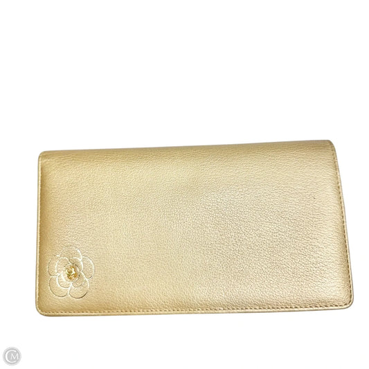 Wallet Luxury Designer By Chanel, Size: Medium