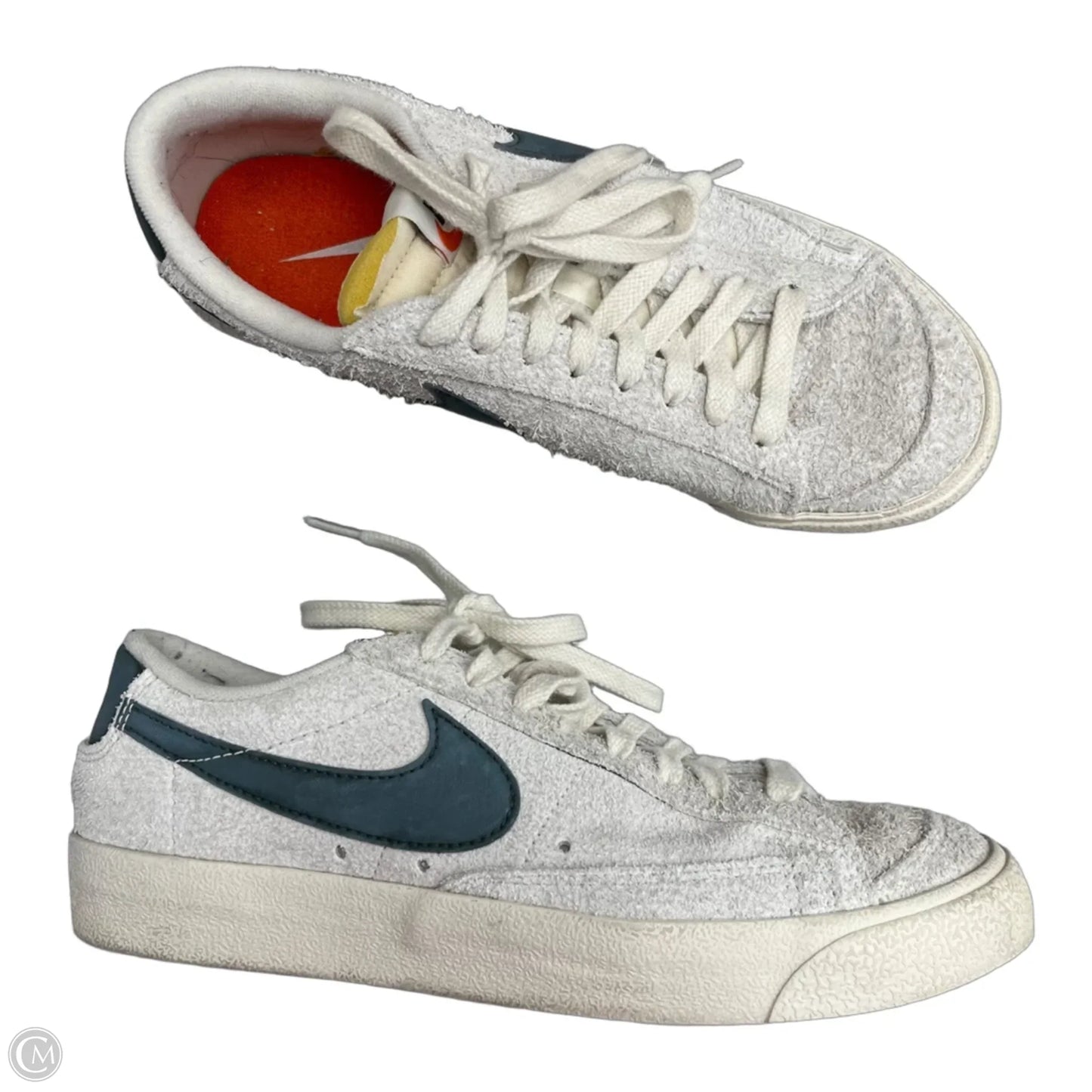 Shoes Sneakers By Nike In Cream, Size: 8.5