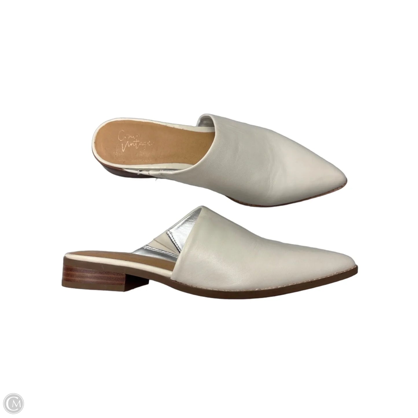Shoes Flats By Crown Vintage In Cream, Size: 8