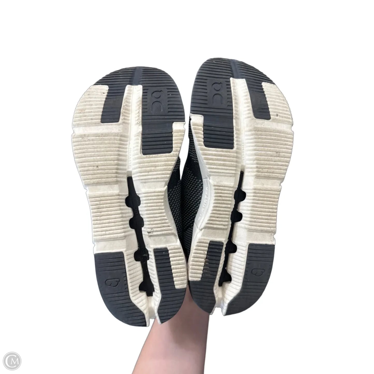 Shoes Athletic By On Cloud In Black & White, Size: 8