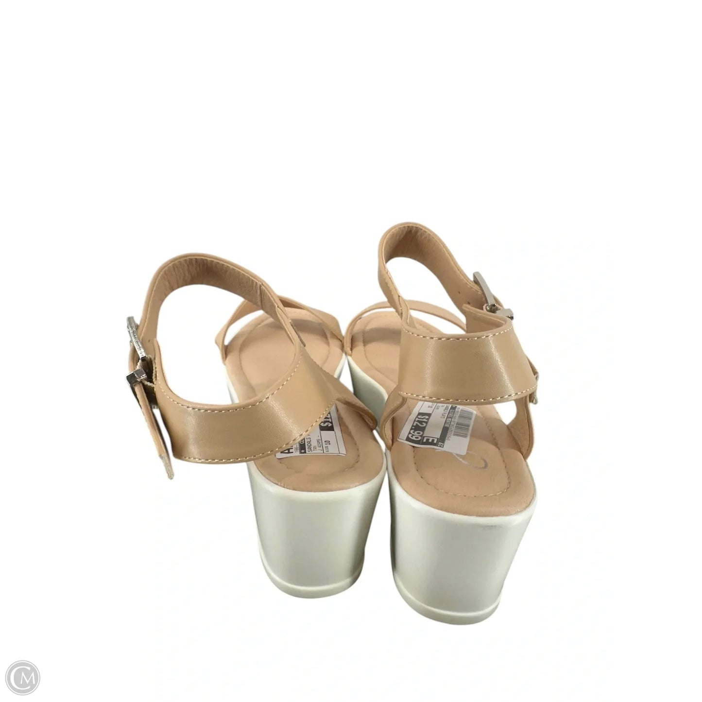 Sandals Flats By Clothes Mentor In Tan, Size: 10
