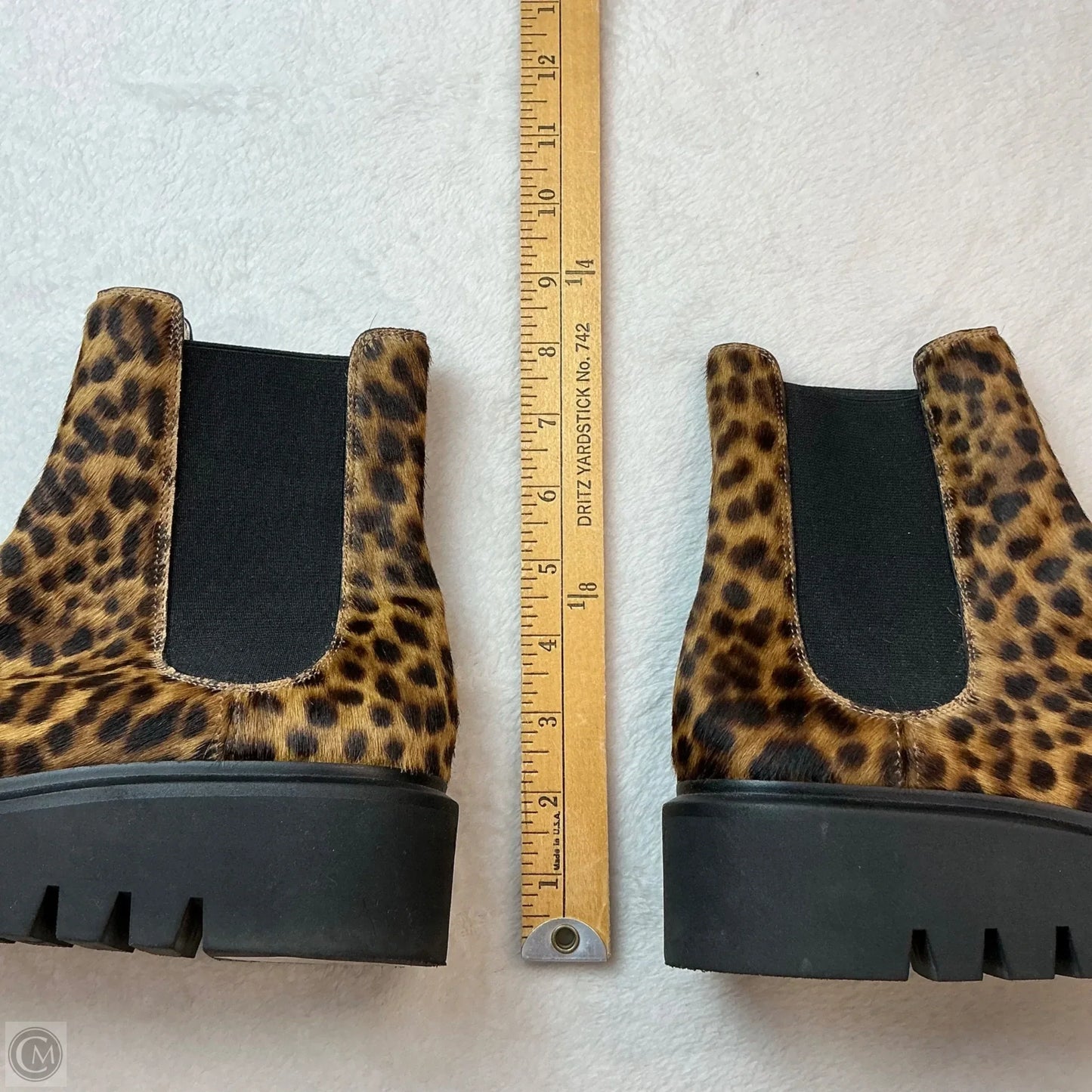 Boots Designer By Stuart Weitzman In Animal Print, Size: 6.5
