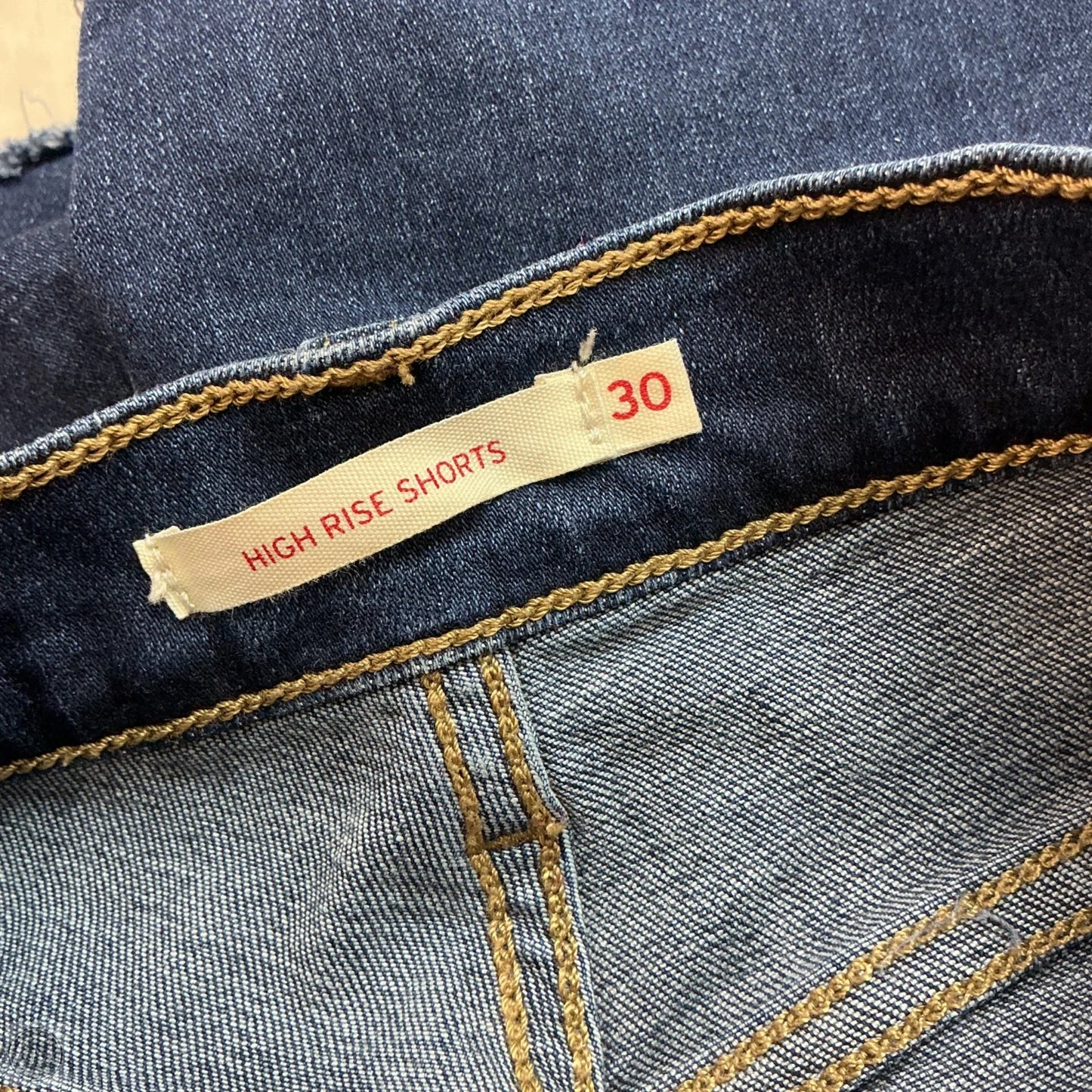 Shorts By Levis In Blue Denim, Size: Xl