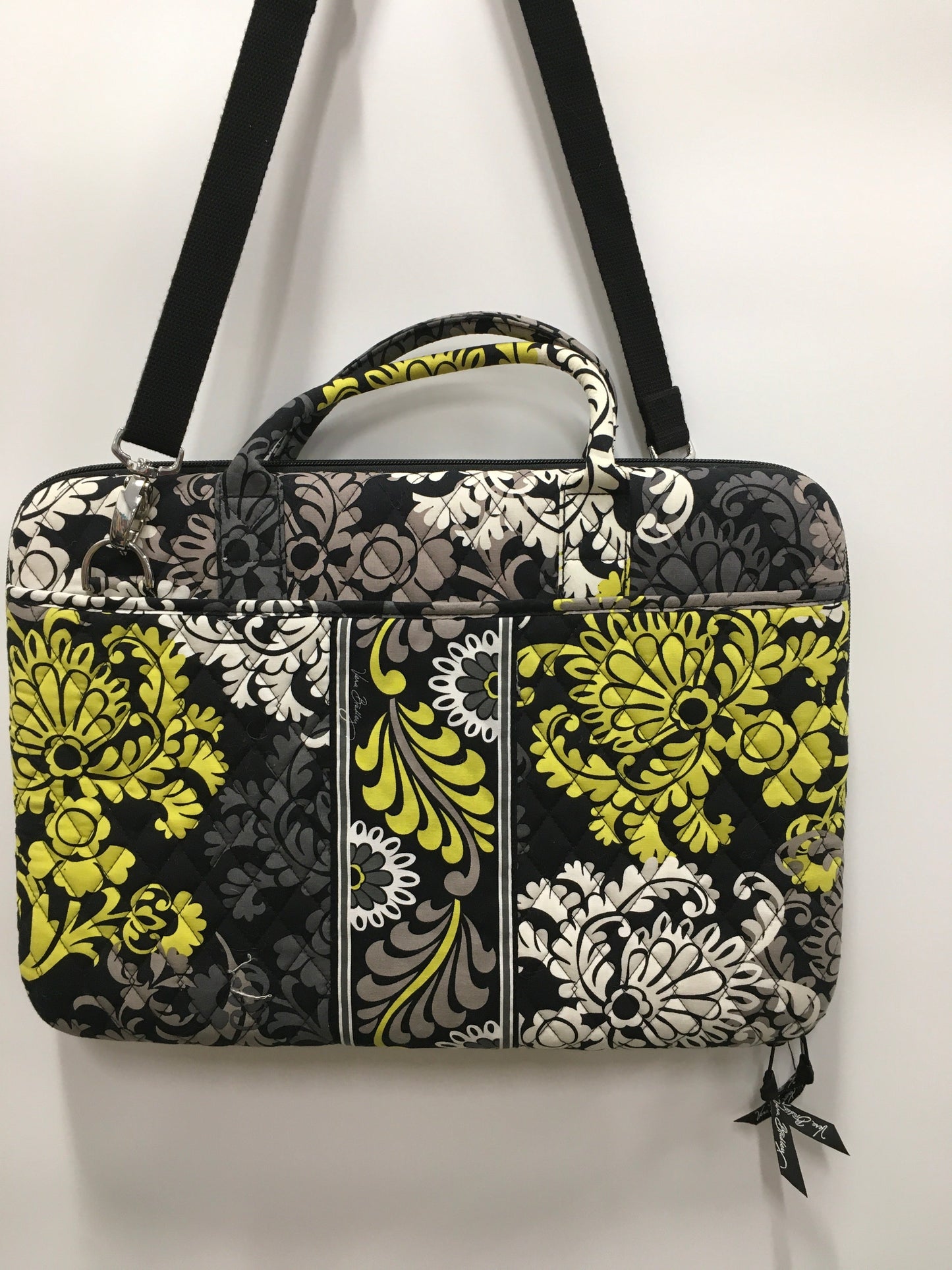 Laptop Bag By Vera Bradley Size: Medium