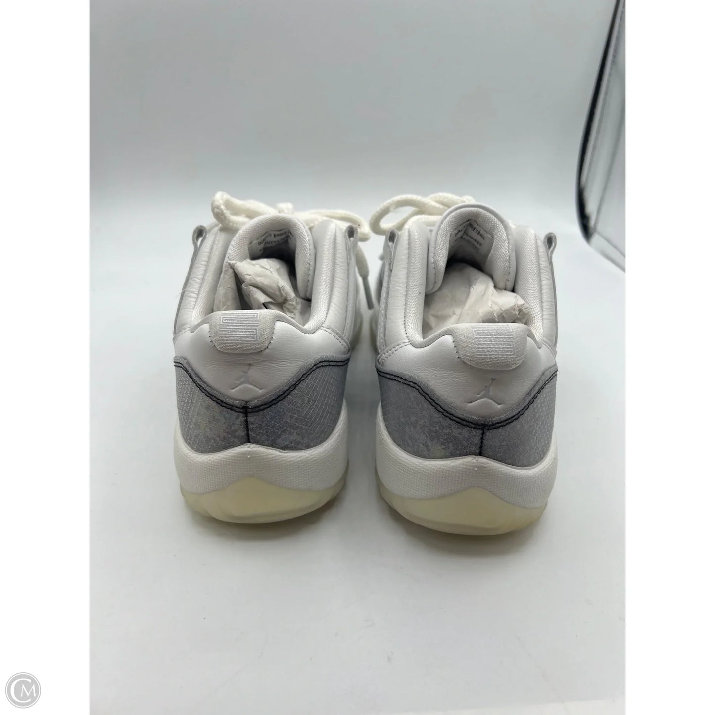 Shoes Luxury Designer By Jordan In Grey & White, Size: 6.5