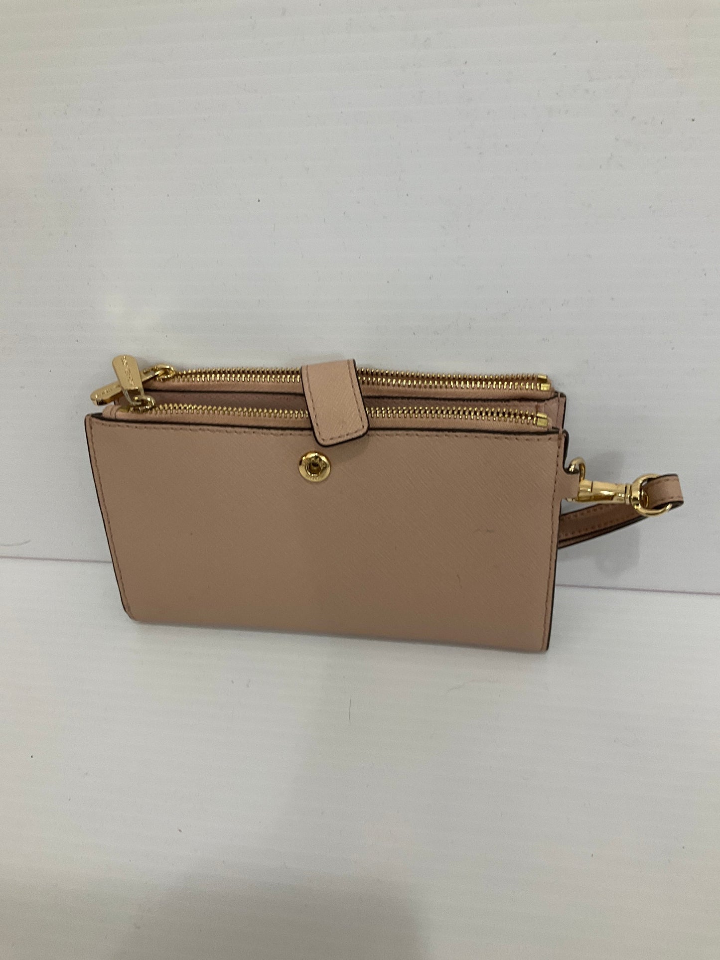 Wristlet Designer By Michael Kors Size: Medium