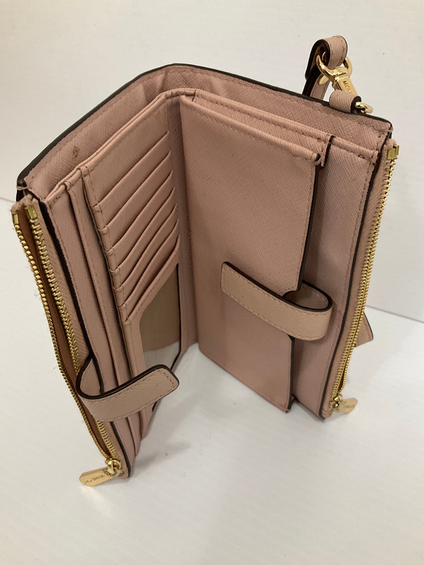 Wristlet Designer By Michael Kors Size: Medium