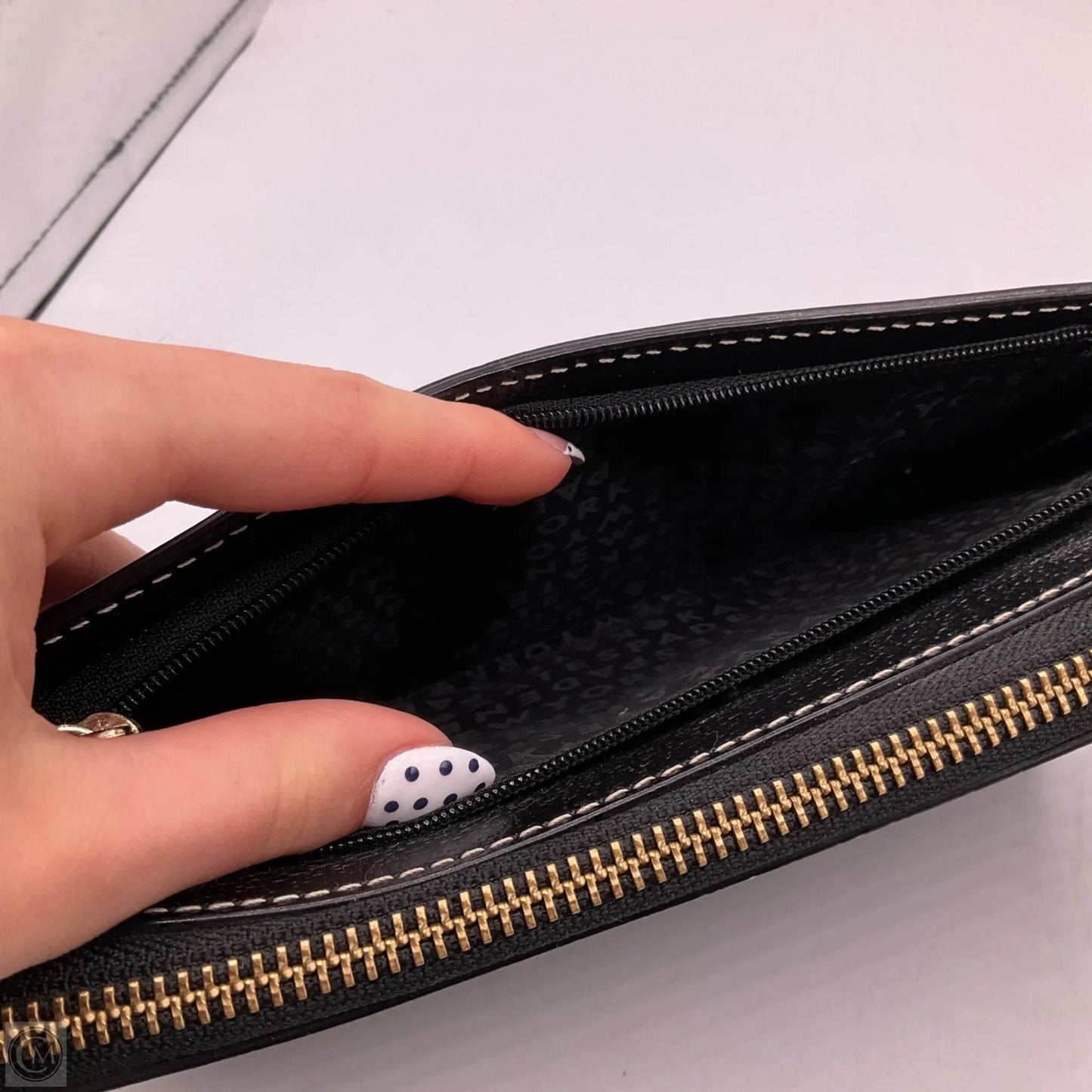 Wristlet Designer By Kate Spade, Size: Medium