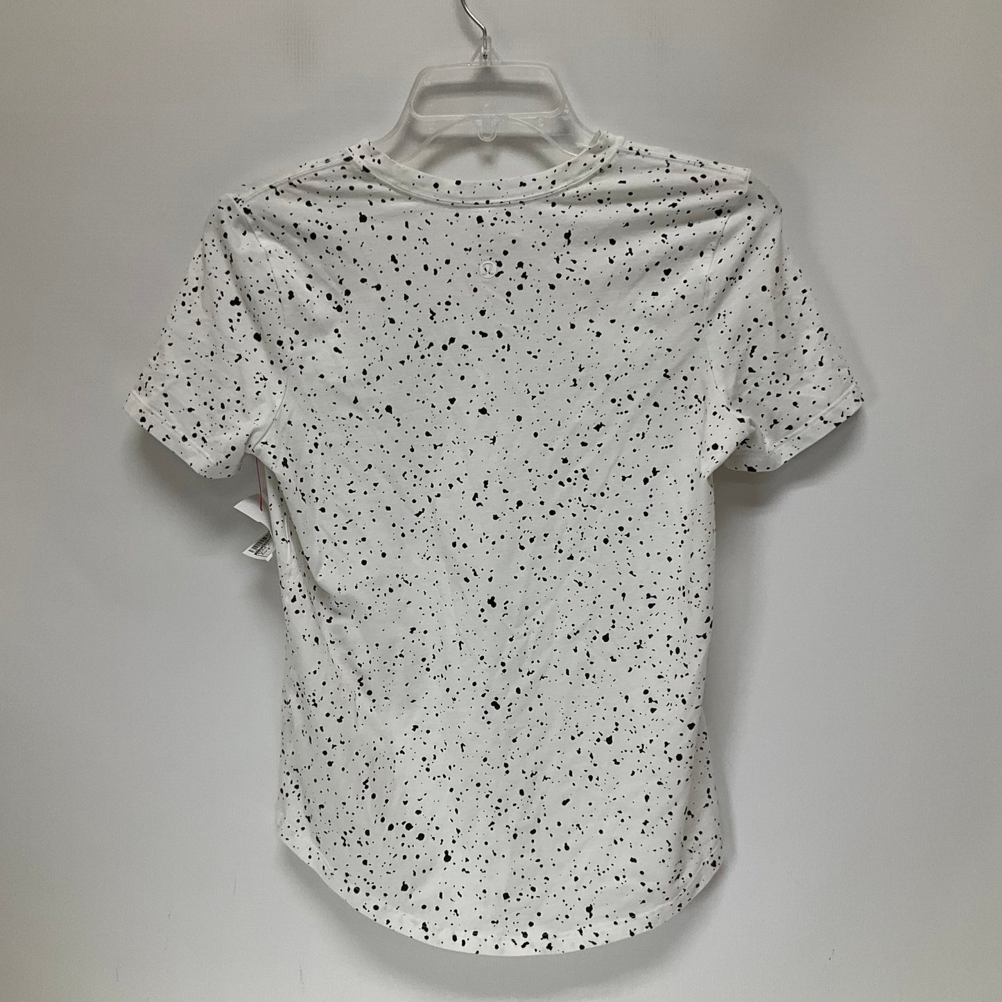 Athletic Top Short Sleeve By Lululemon Size: 2