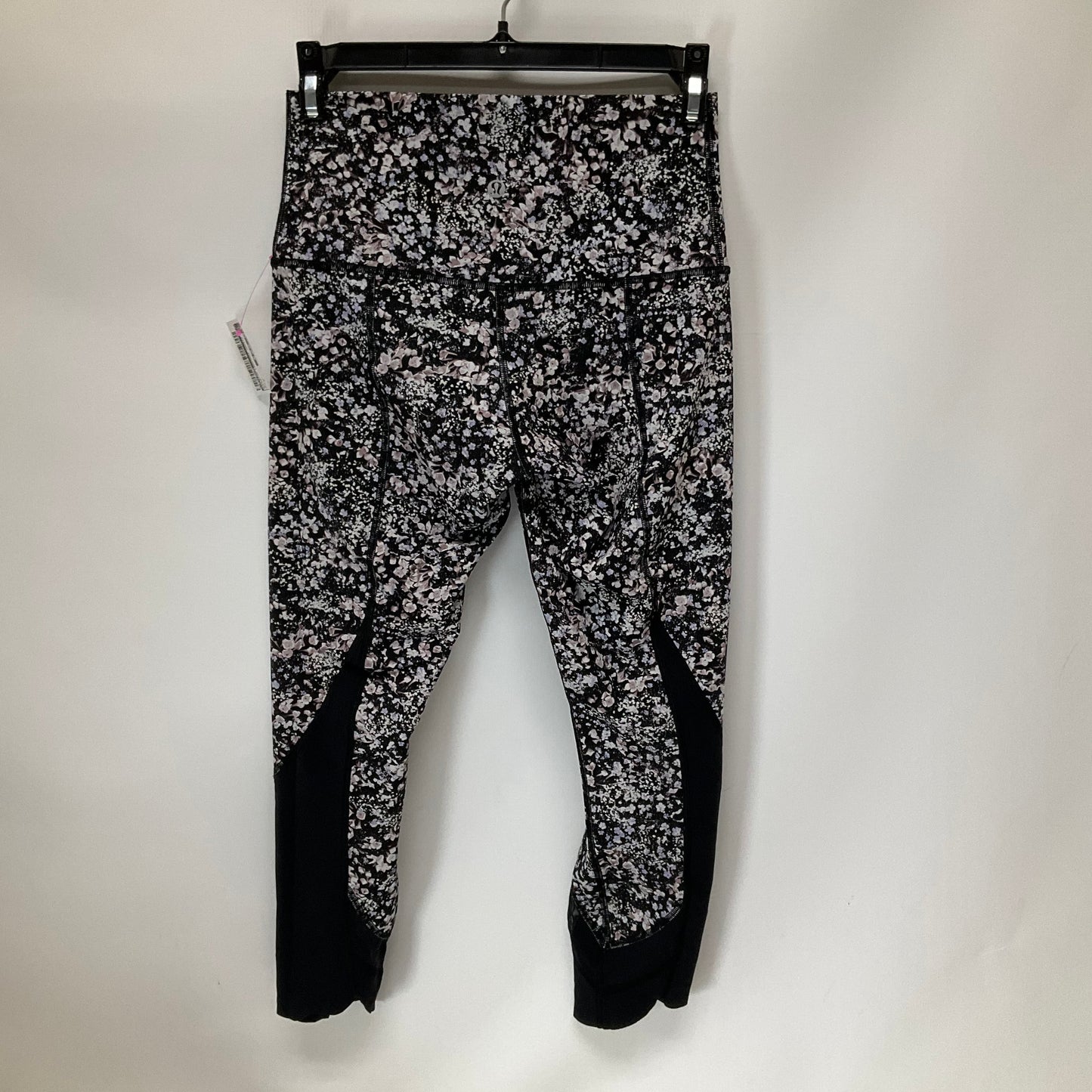 Athletic Leggings Capris By Lululemon Size: 6