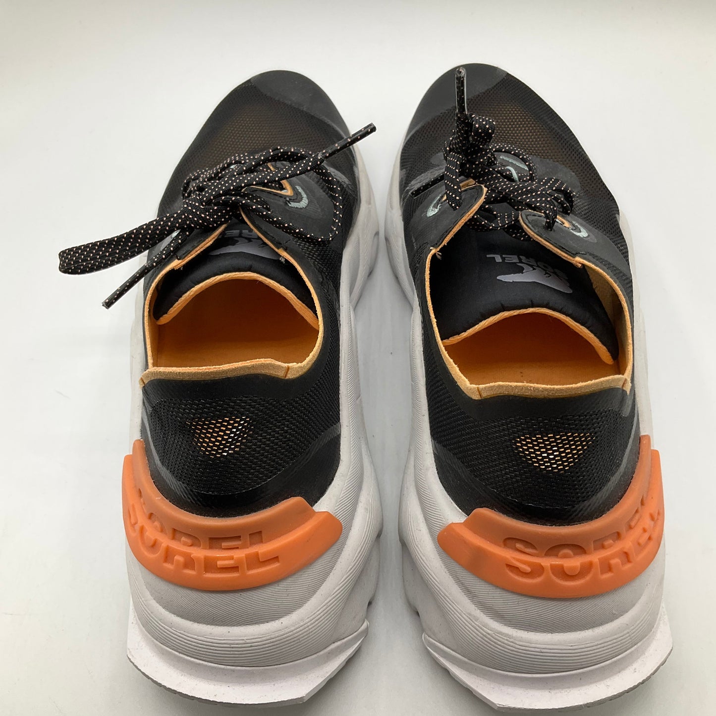 Shoes Athletic By Sorel Size: 9.5