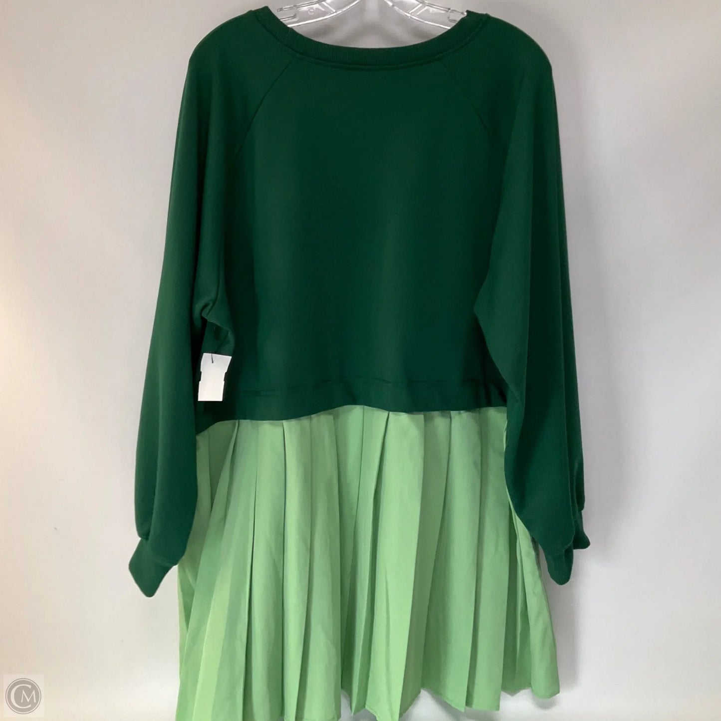 Dress Casual Short By Cmf In Green, Size: L