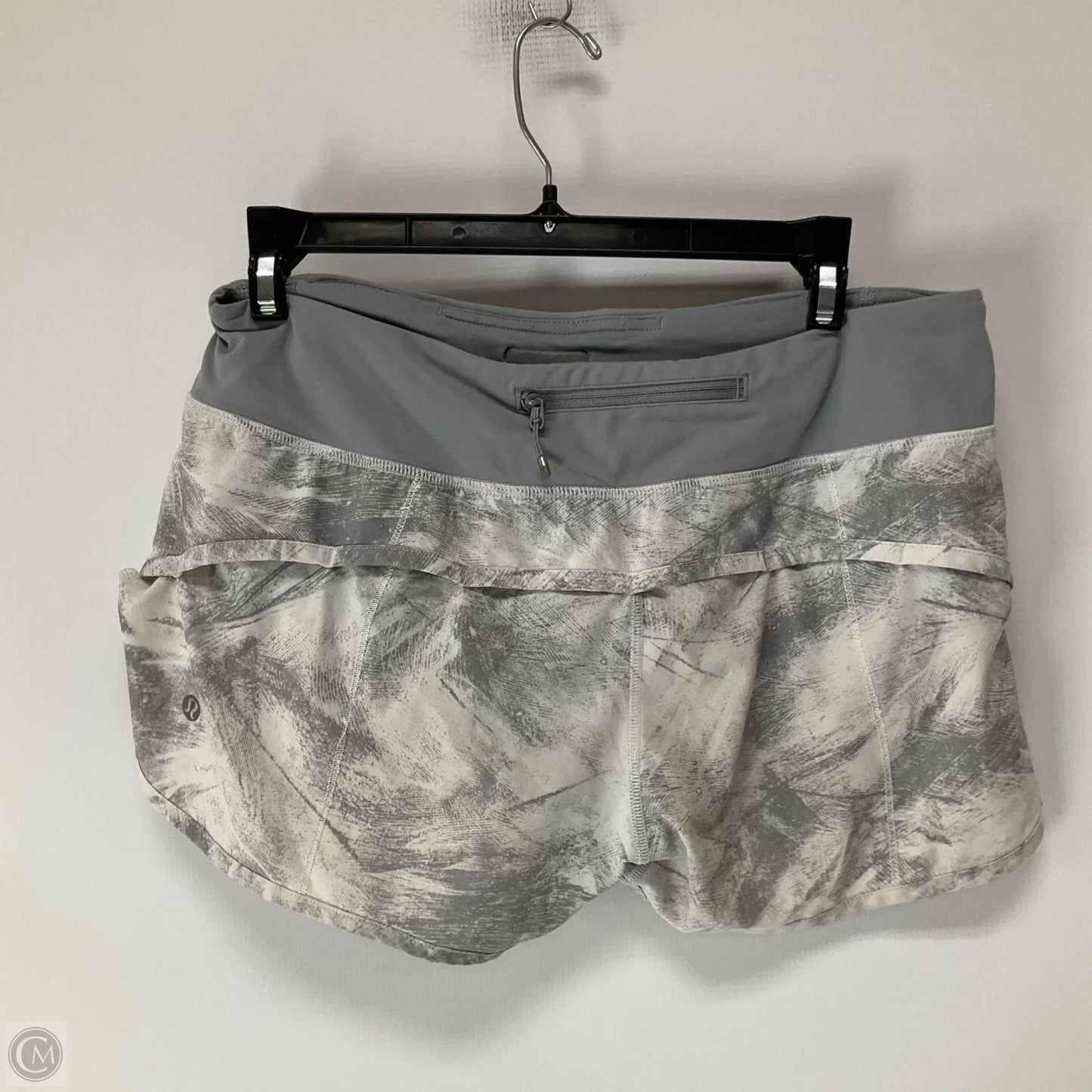 Athletic Shorts By Lululemon In Grey & White, Size: 6