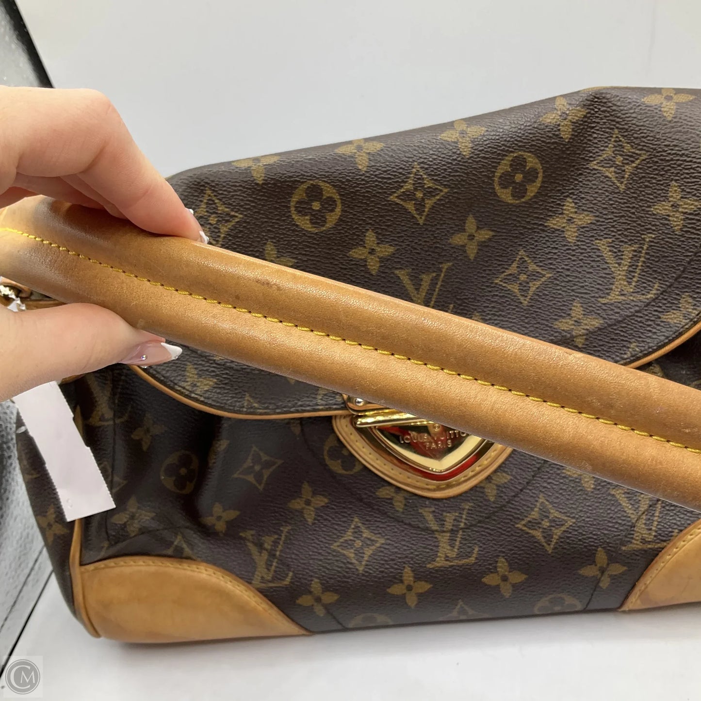 Handbag Luxury Designer By Louis Vuitton, Size: Medium