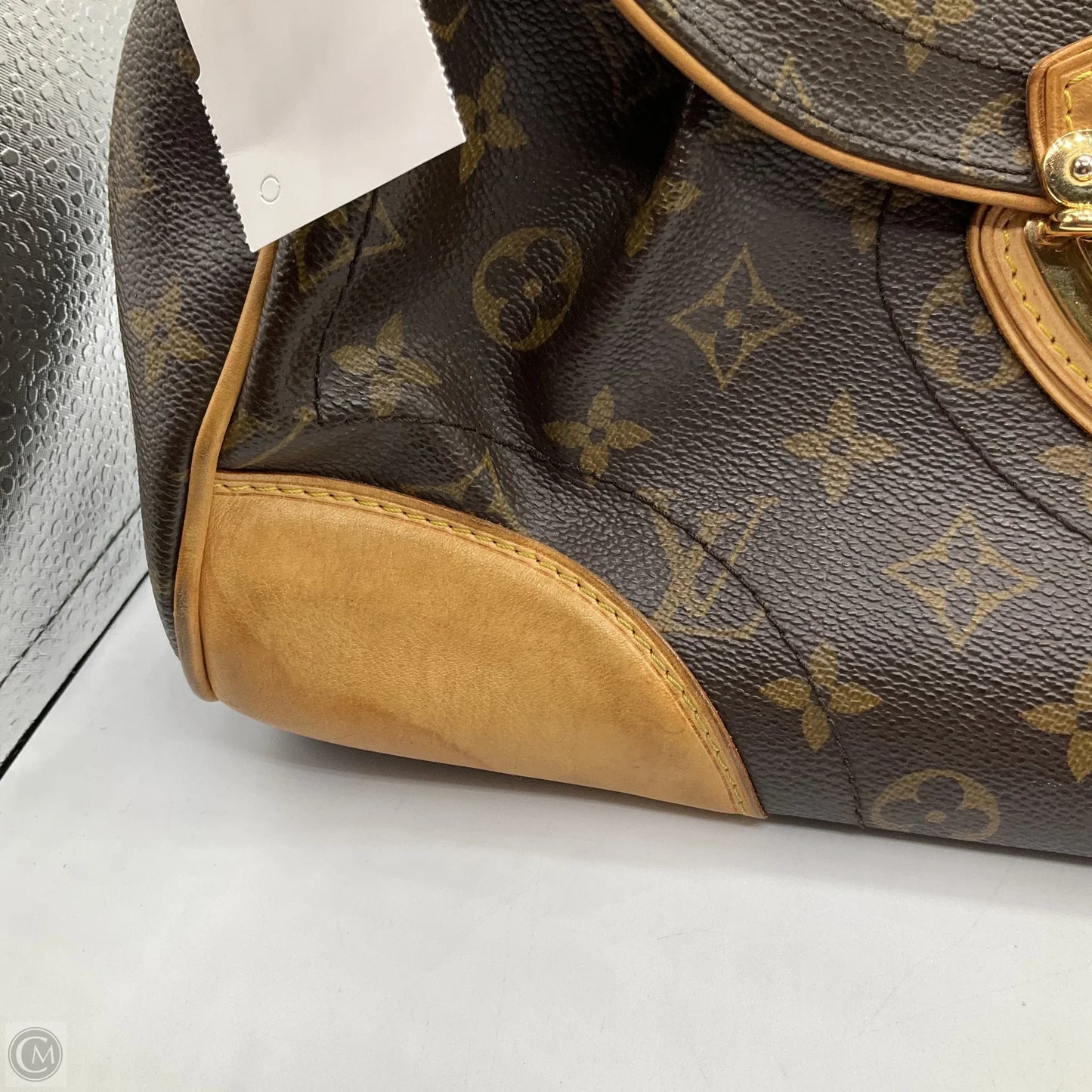 Handbag Luxury Designer By Louis Vuitton, Size: Medium