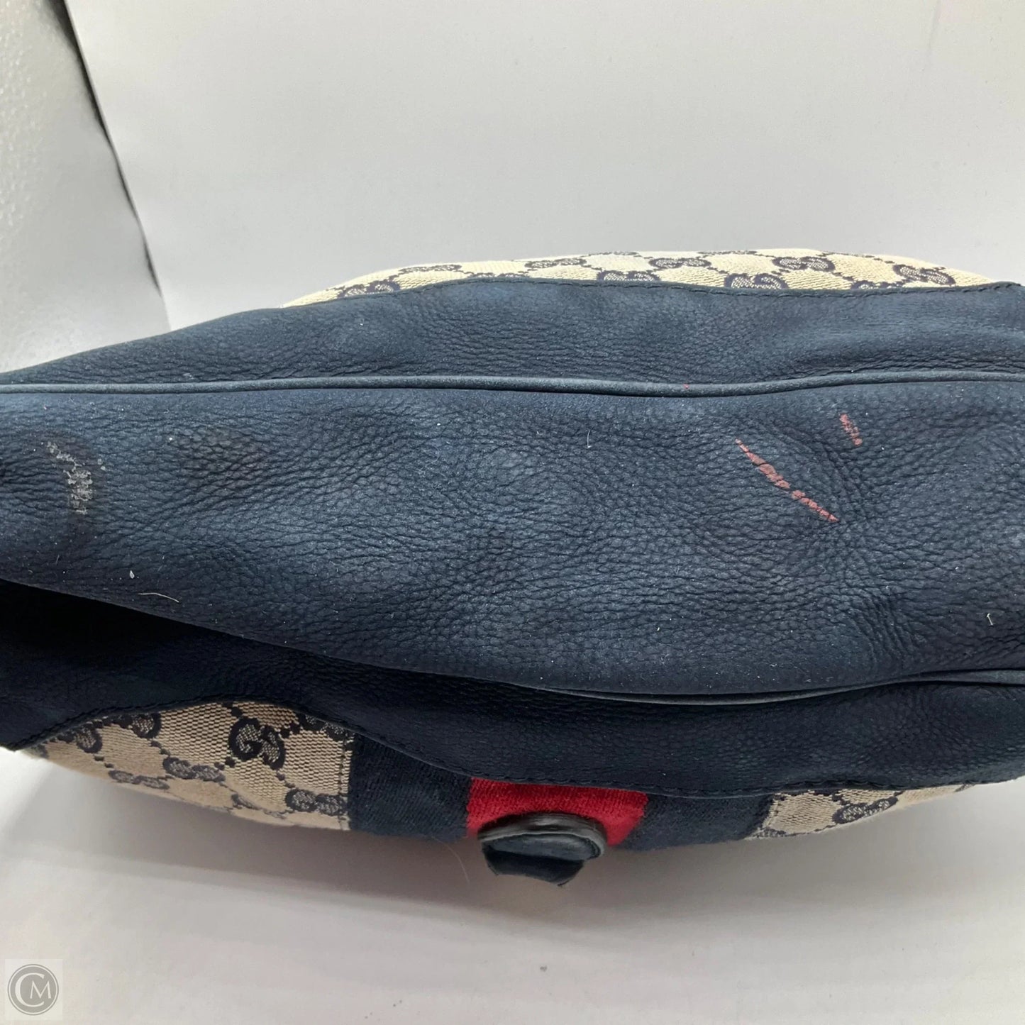 Handbag Luxury Designer By Gucci, Size: Small