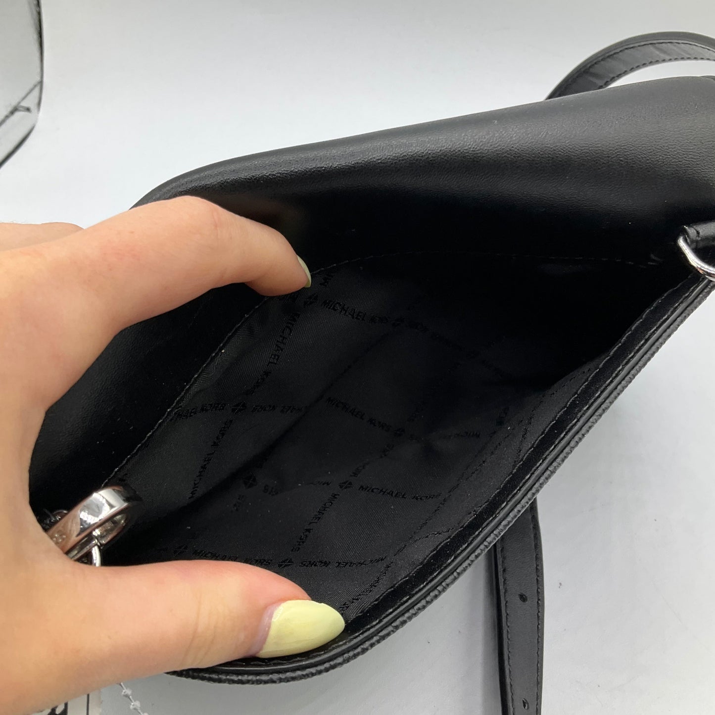 Crossbody Designer By Michael Kors Size: Small