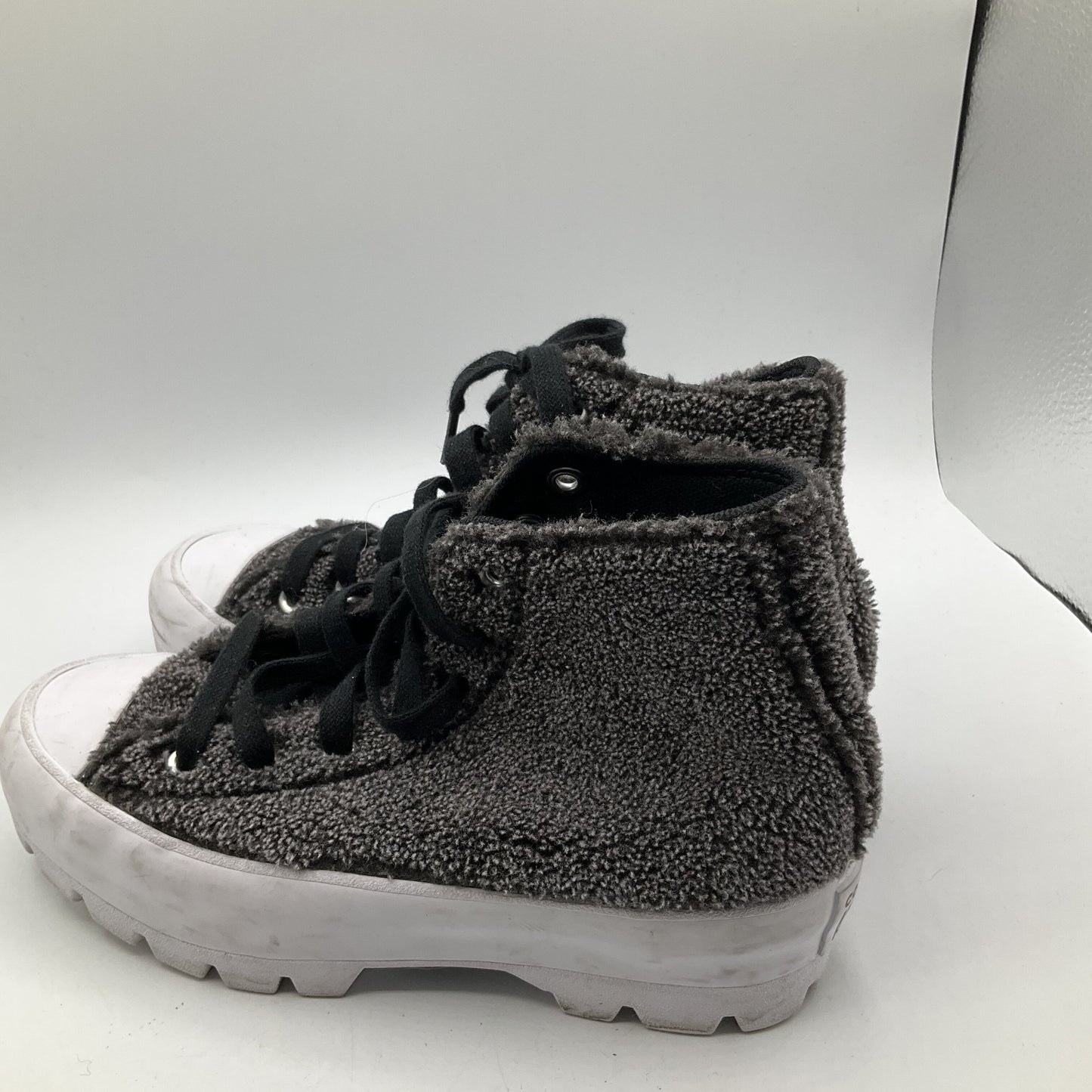 Shoes Sneakers By Converse Size: 6