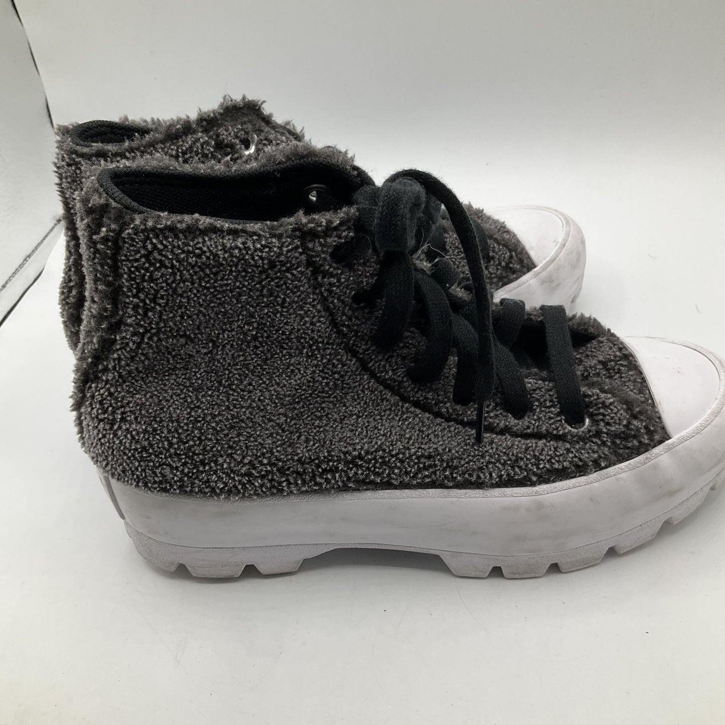 Shoes Sneakers By Converse Size: 6