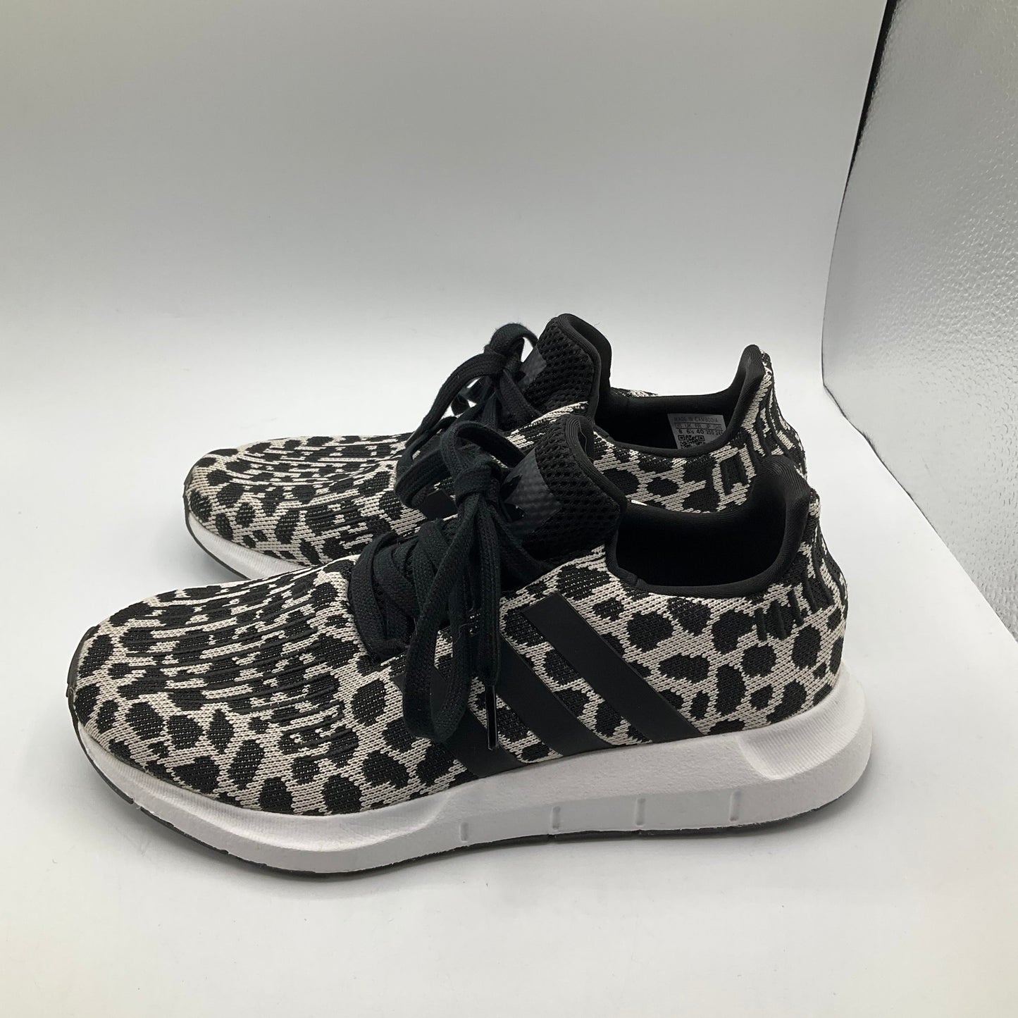 Shoes Athletic By Adidas Size: 8