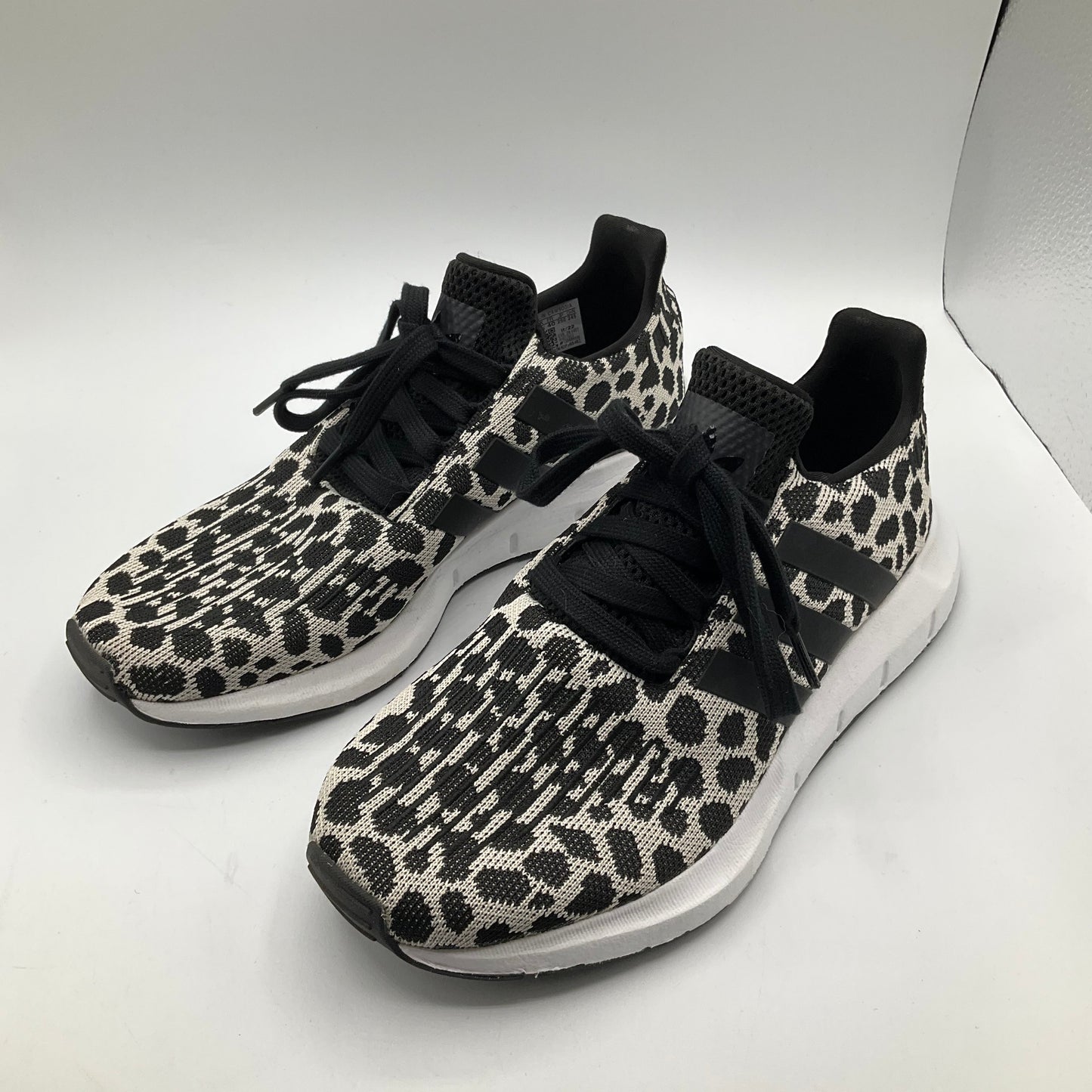 Shoes Athletic By Adidas Size: 8